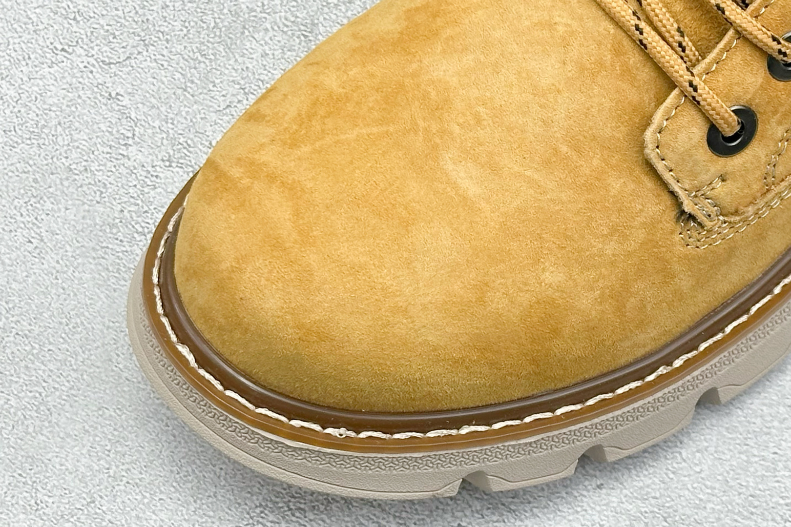280 UGG Tasman Weather Hybrid 塔斯曼混合系列中帮轻量休闲马丁靴