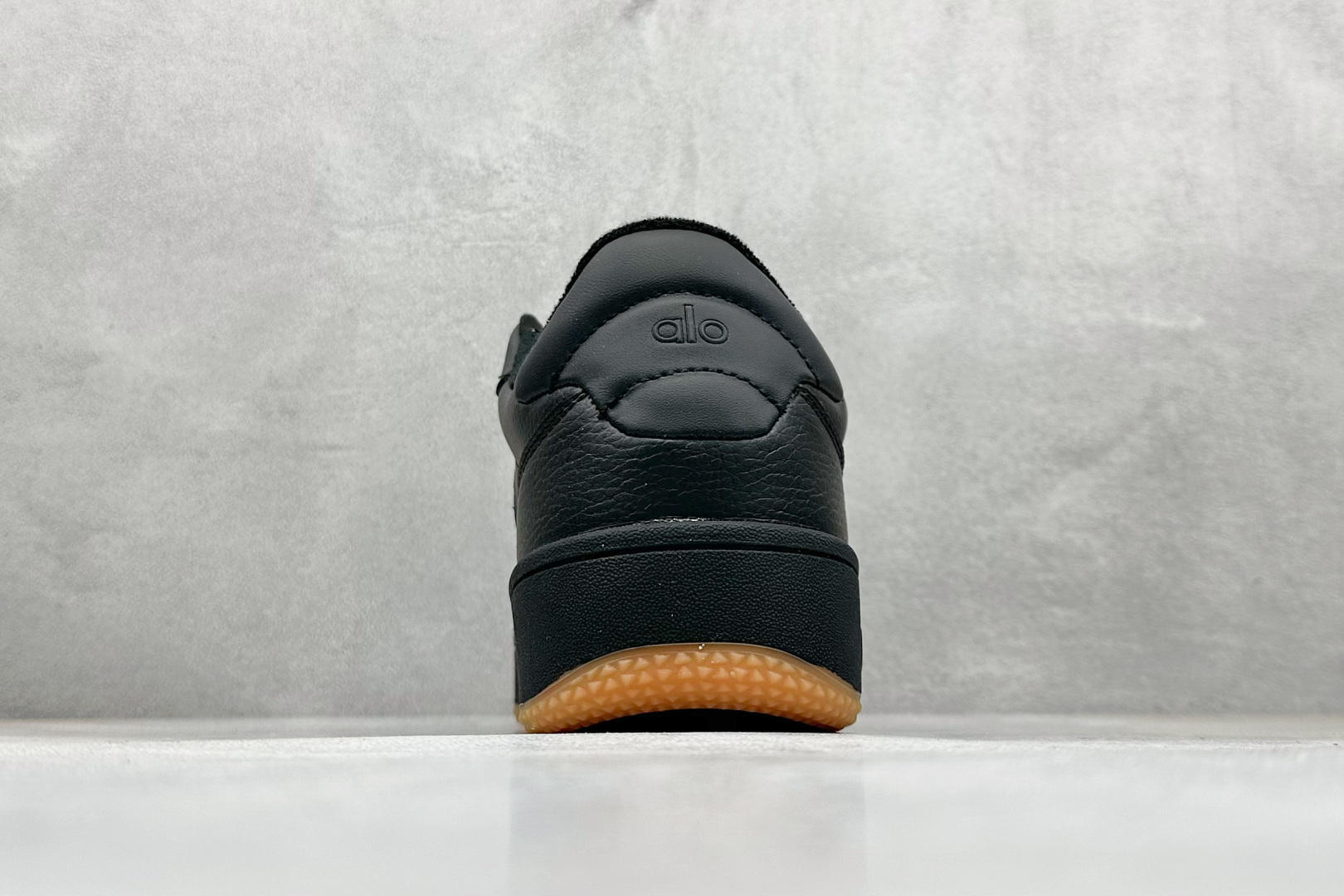 180 Alo Yoga Recovery Mode 人气单品 舒适简约防滑耐磨低帮休闲板鞋-Chinese UA Cheap High Quatity Brand Clothes Bags handbags Sneakers wholesale wholesaler seller from China Factory suppliers Fashion Clothing Shoes best Quality Beautiful Price 180 Alo Yoga Recovery Mode 人气单品 舒适简约防滑耐磨低帮休闲板鞋