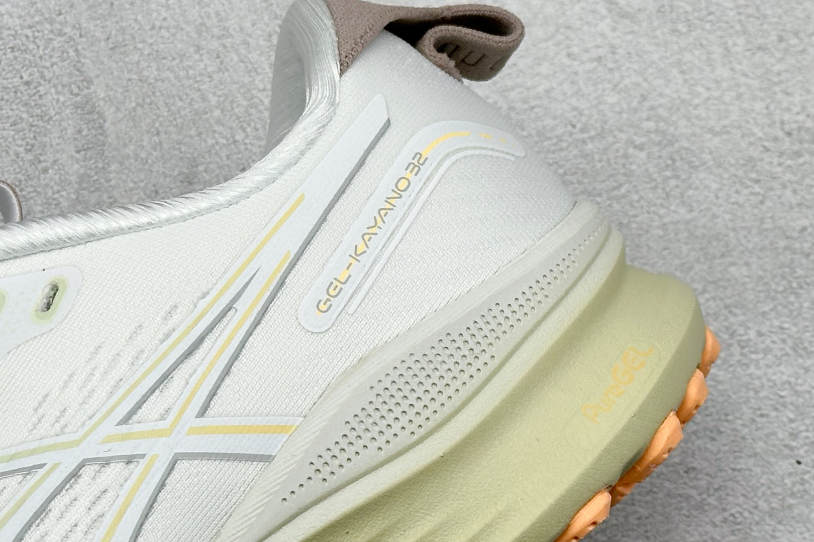 180 Asics Gel-Kayano 32代 亚瑟士运动休闲透气专业跑鞋 1011C051-101-Chinese UA Cheap High Quatity Brand Clothes Bags handbags Sneakers wholesale wholesaler seller from China Factory suppliers Fashion Clothing Shoes best Quality Beautiful Price 180 Asics Gel-Kayano 32代 亚瑟士运动休闲透气专业跑鞋 1011C051-101