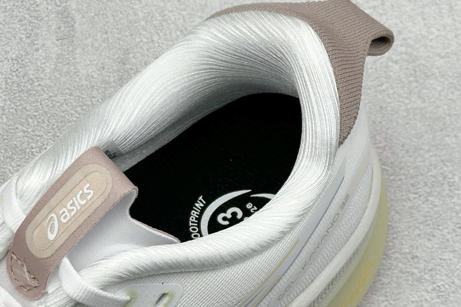 180 Asics Gel-Kayano 32代 亚瑟士运动休闲透气专业跑鞋 1011C051-101-Chinese UA Cheap High Quatity Brand Clothes Bags handbags Sneakers wholesale wholesaler seller from China Factory suppliers Fashion Clothing Shoes best Quality Beautiful Price 180 Asics Gel-Kayano 32代 亚瑟士运动休闲透气专业跑鞋 1011C051-101