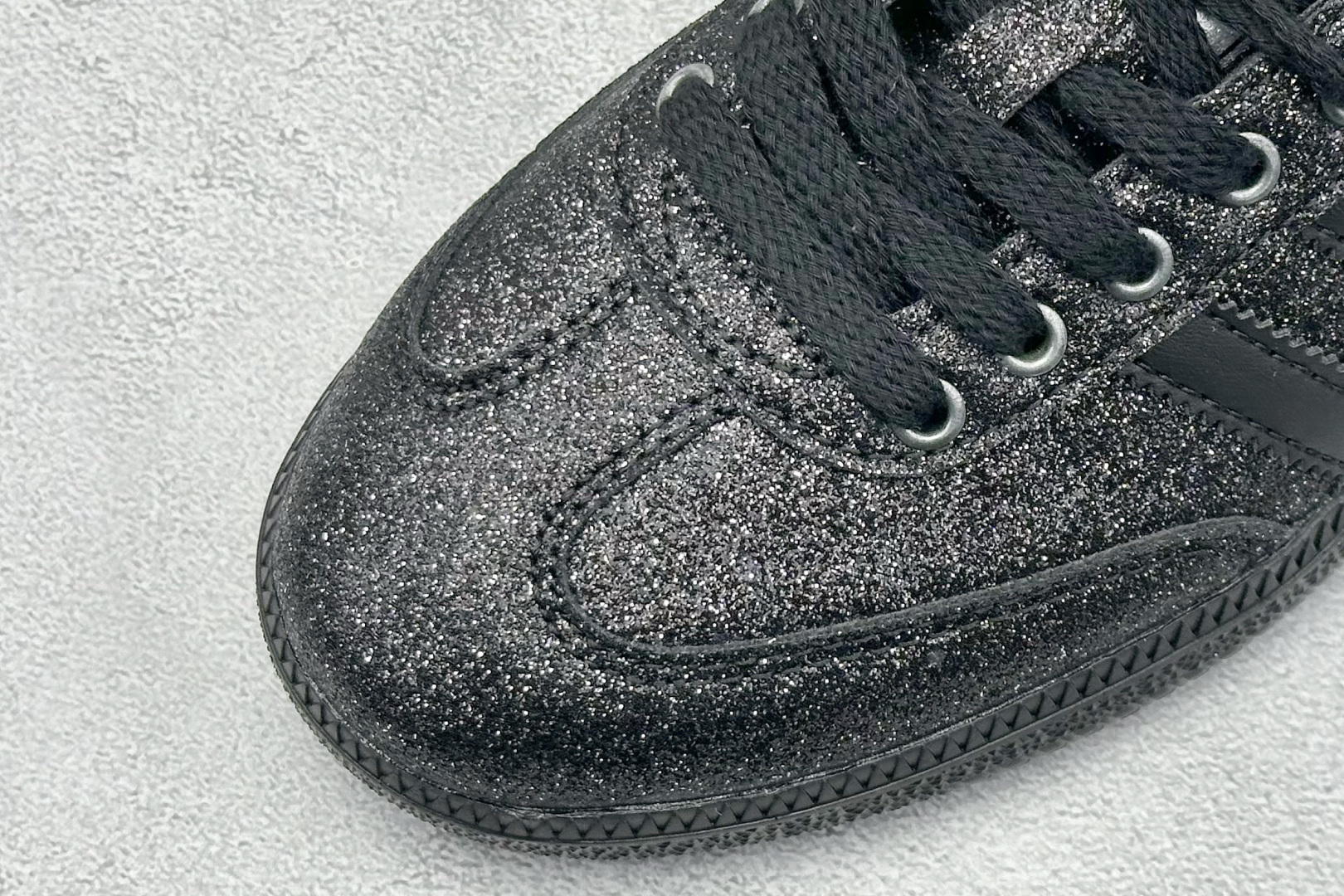 Adidas Originals Samba 阿迪达斯三叶草 桑巴舞系列绅士德训足球风百搭低帮休闲运动板鞋 KI6265