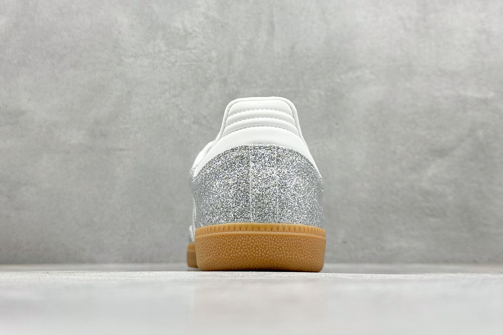 140 Adidas Originals Samba 阿迪达斯三叶草 桑巴舞系列绅士德训足球风百搭低帮休闲运动板鞋 KI6264