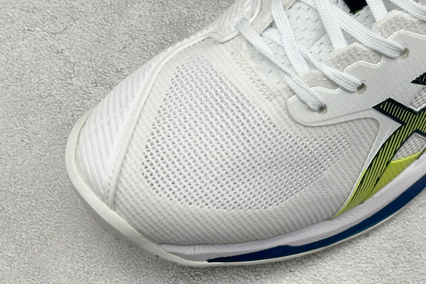 200 亚瑟士SOLUTION SPEED FF 3 YYB 德约科维奇专业球鞋 1041A438-102