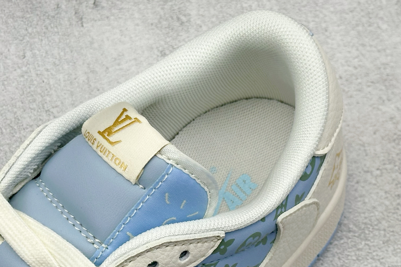 280 XC版Travis Scott x Fragment Design x Air Jordan 1 Low SP AJ1 乔1 LV联名 浅米蓝 低帮文化休闲板鞋 ZH2598-163