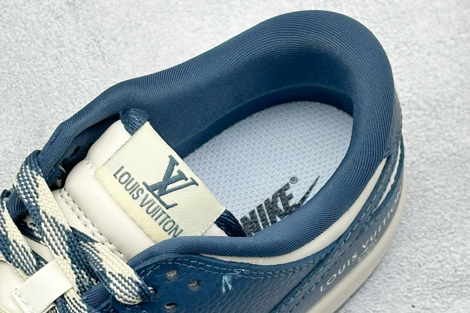 280 SC版Nike SB Dunk Low LV联名 奶灰深蓝 高端定制 低帮休闲板鞋 SC0601-477