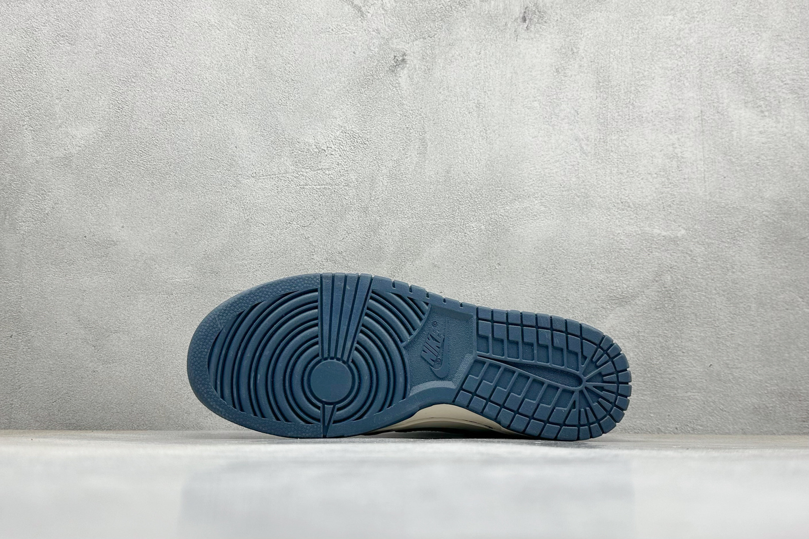 280 SC版Nike SB Dunk Low LV联名 奶灰深蓝 高端定制 低帮休闲板鞋 SC0601-477