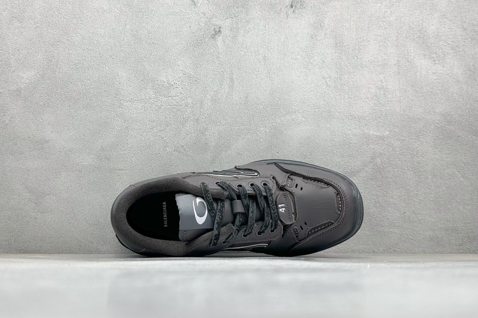 400 OK版Balenciaga Hamptons Worn-Out 巴黎世家十八18代 涤纶（聚酯纤维）牛皮革 圆头系带 低帮 生活休闲鞋板鞋