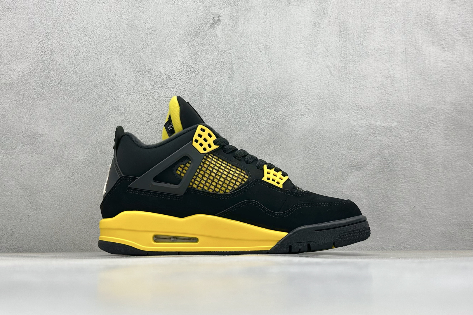 280 新F版Air Jordan AJ4 Retro 雷公 中帮篮球鞋 DH6927-017