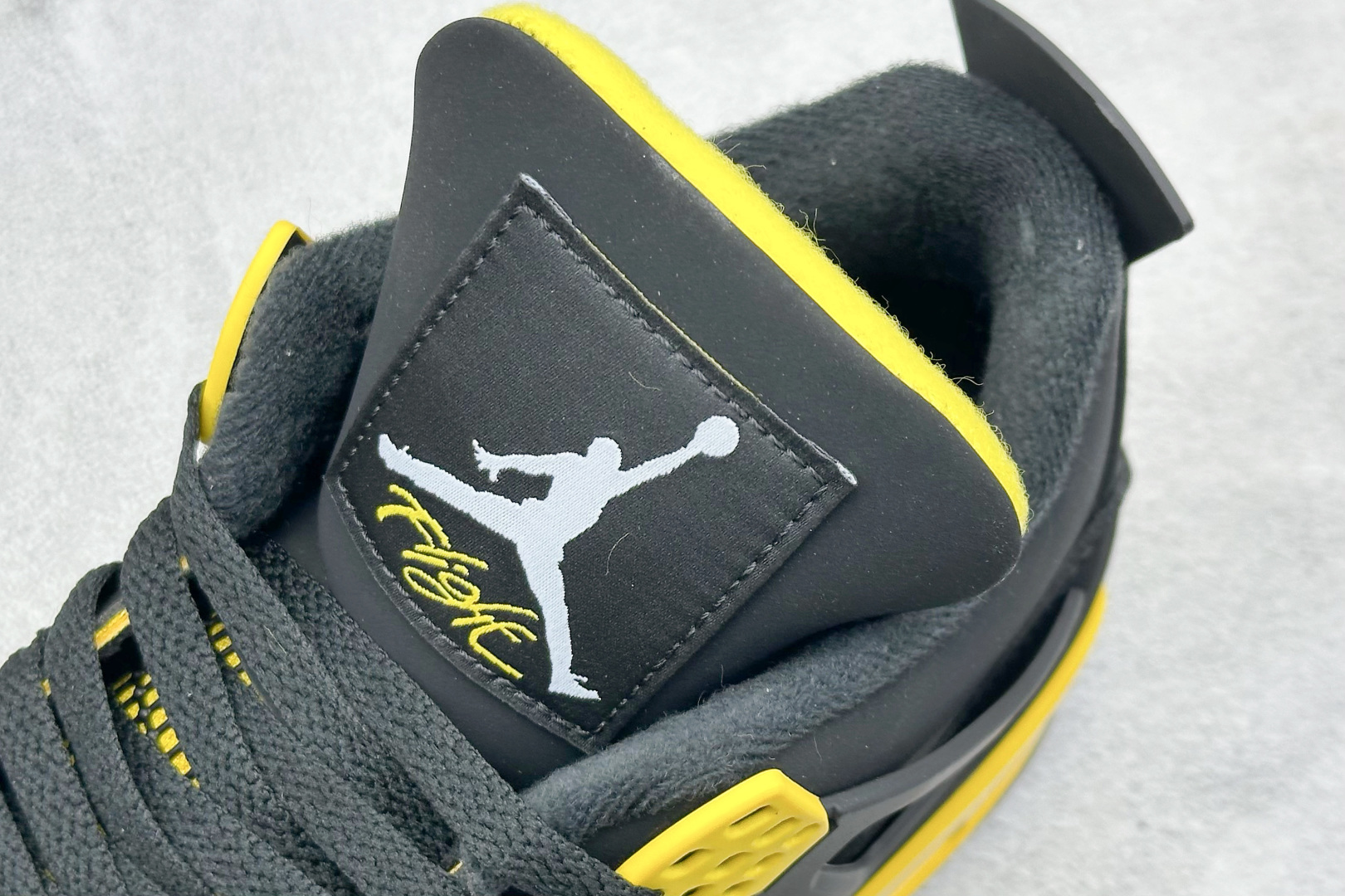 280 新F版Air Jordan AJ4 Retro 雷公 中帮篮球鞋 DH6927-017
