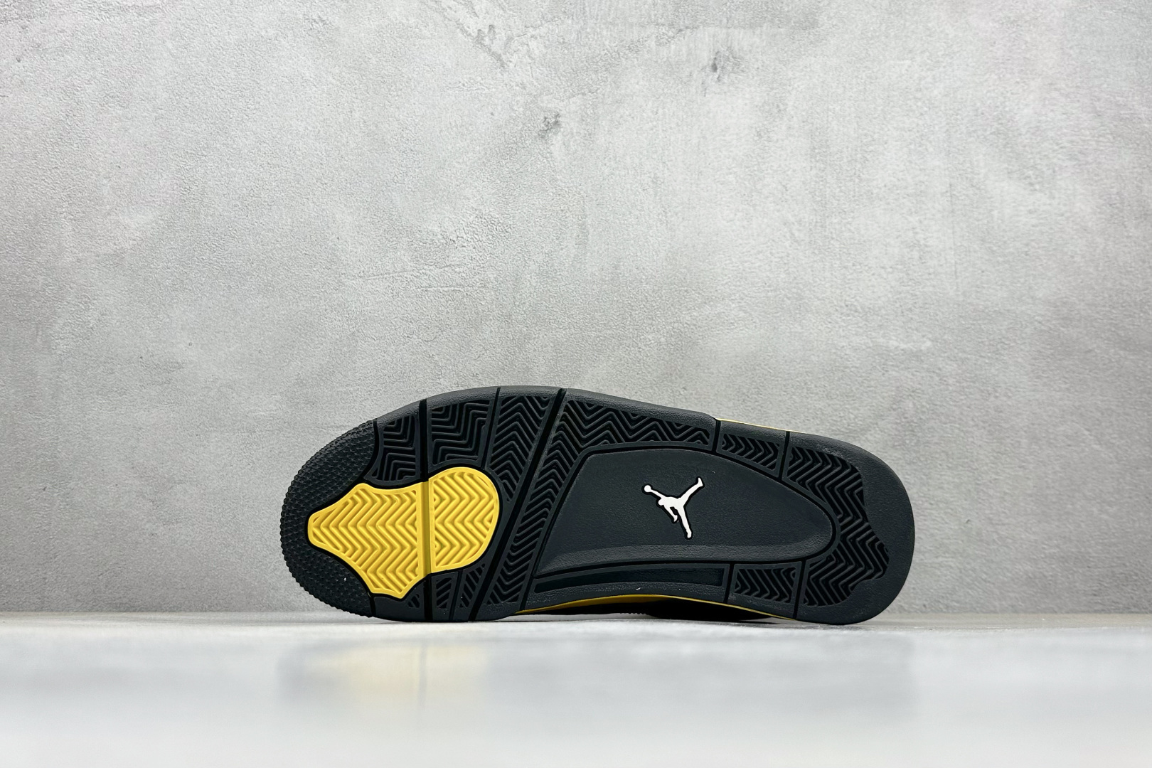 280 新F版Air Jordan AJ4 Retro 雷公 中帮篮球鞋 DH6927-017