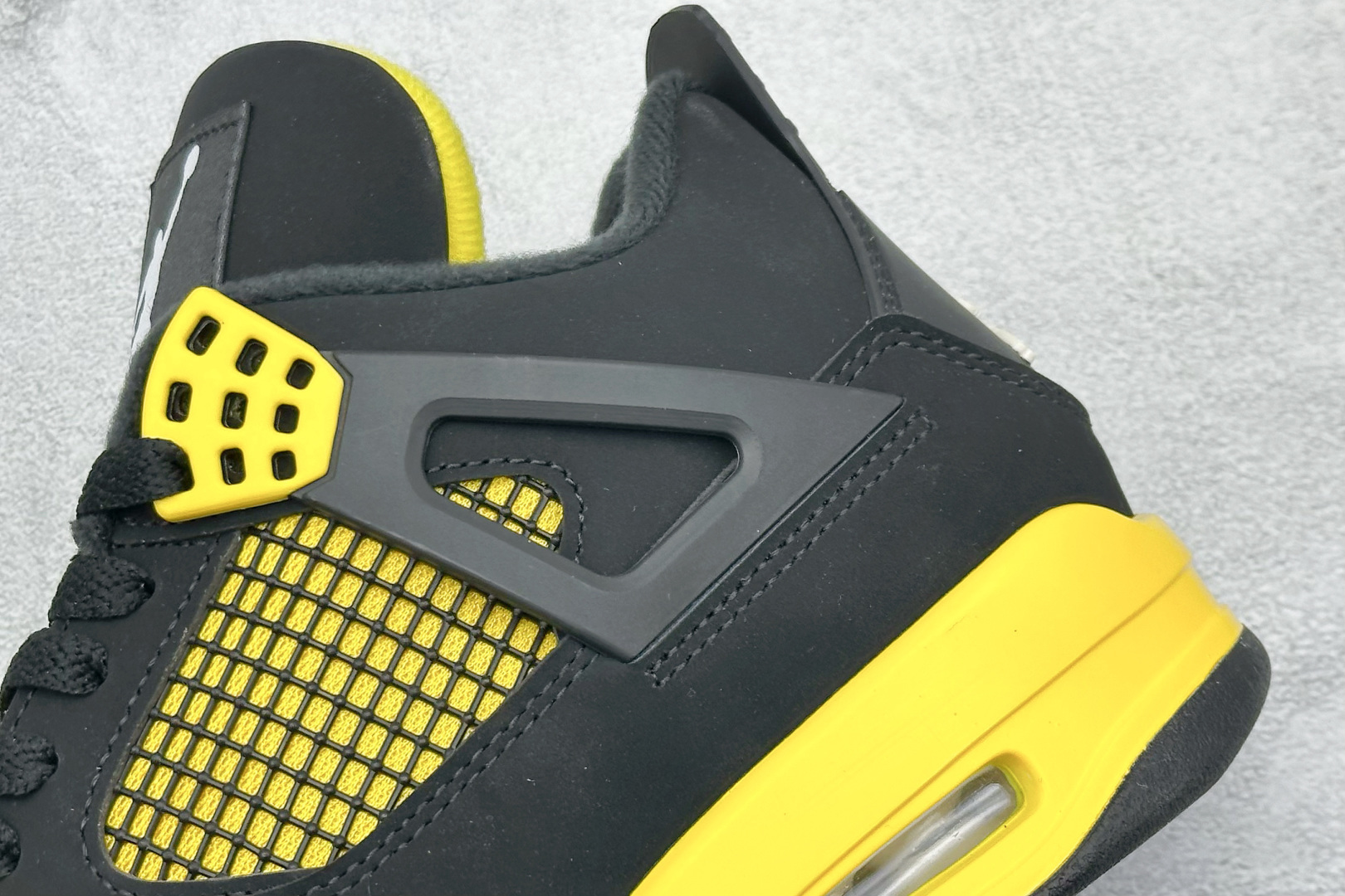 280 新F版Air Jordan AJ4 Retro 雷公 中帮篮球鞋 DH6927-017