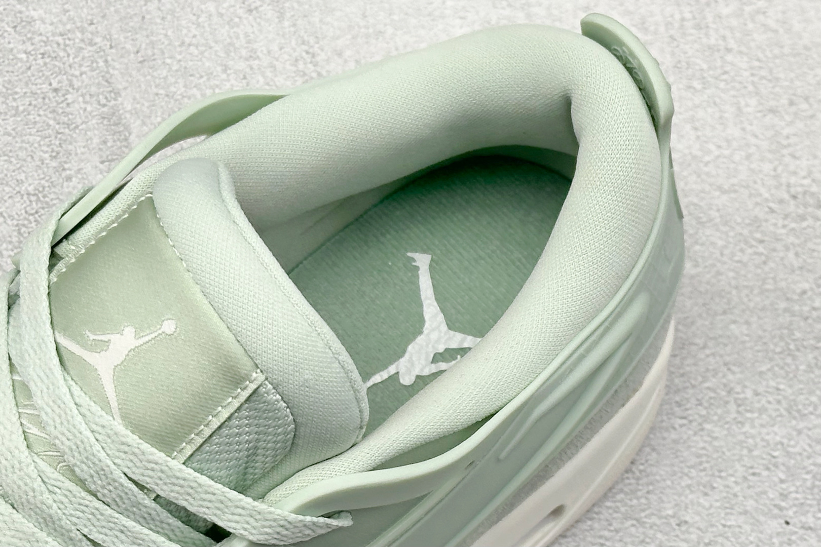 260 新F版Air Jordan AJ4 浅绿色 低帮复古篮球鞋 FQ7940-003-Chinese UA Cheap High Quatity Brand Clothes Bags handbags Sneakers wholesale wholesaler seller from China Factory suppliers Fashion Clothing Shoes best Quality Beautiful Price 260 新F版Air Jordan AJ4 浅绿色 低帮复古篮球鞋 FQ7940-003