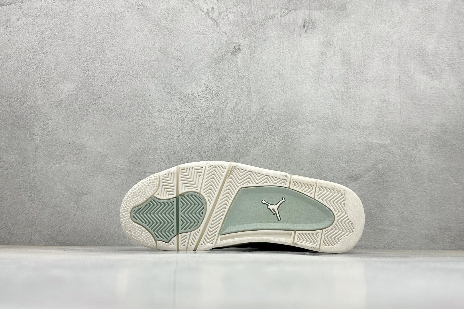 260 新F版Air Jordan AJ4 浅绿色 低帮复古篮球鞋 FQ7940-003-Chinese UA Cheap High Quatity Brand Clothes Bags handbags Sneakers wholesale wholesaler seller from China Factory suppliers Fashion Clothing Shoes best Quality Beautiful Price 260 新F版Air Jordan AJ4 浅绿色 低帮复古篮球鞋 FQ7940-003