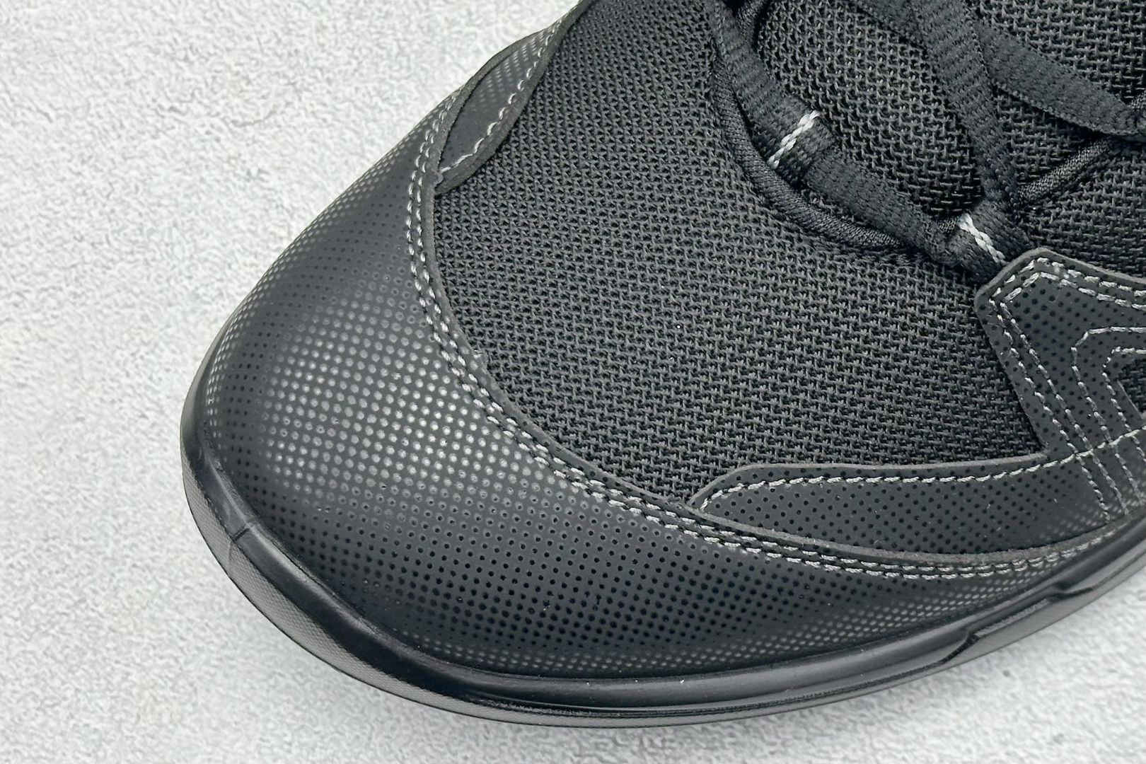 220 爱步/ECCO Terracruise Light Gtx 陆地巡洋系列低帮徒步户外露营百搭休闲运动鞋“网布全黑” 825784-517