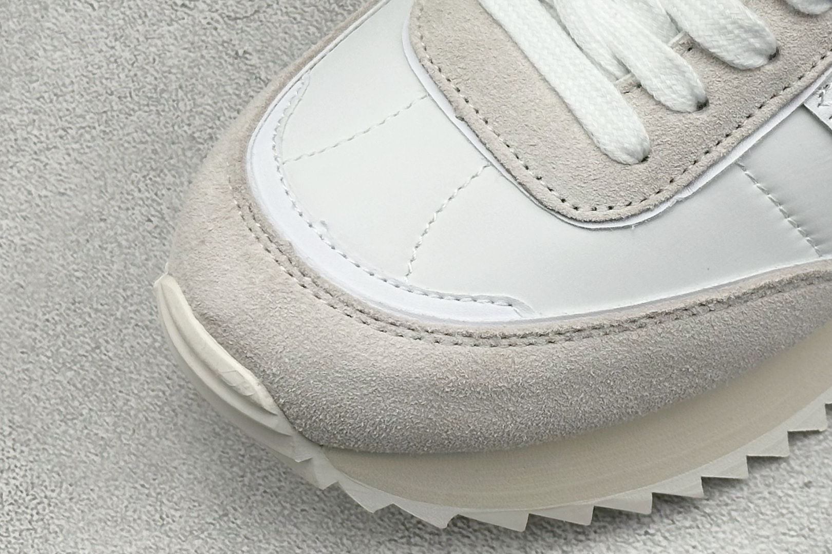 190 Moncler盟可睐 Pacey 麂皮 圆头系带 低帮 生活休闲鞋