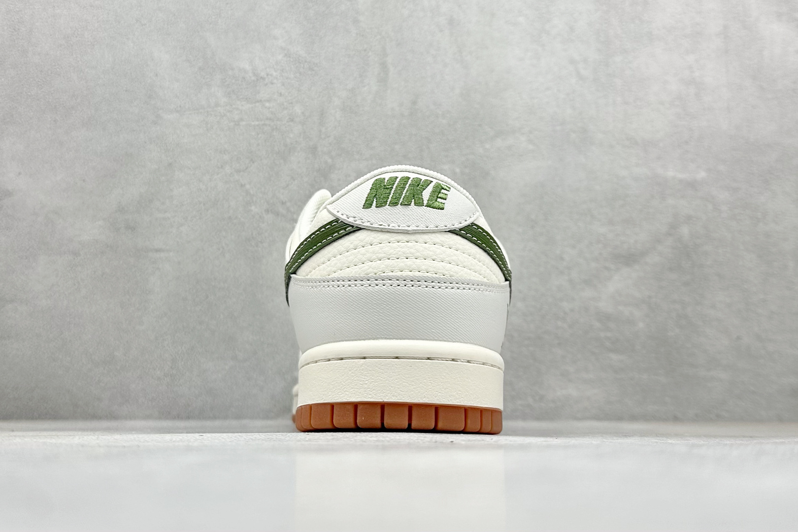 280 Nike SB Dunk Low LV联名 抹茶绿生胶 周年高端定制 低帮休闲板鞋 JP1628-032