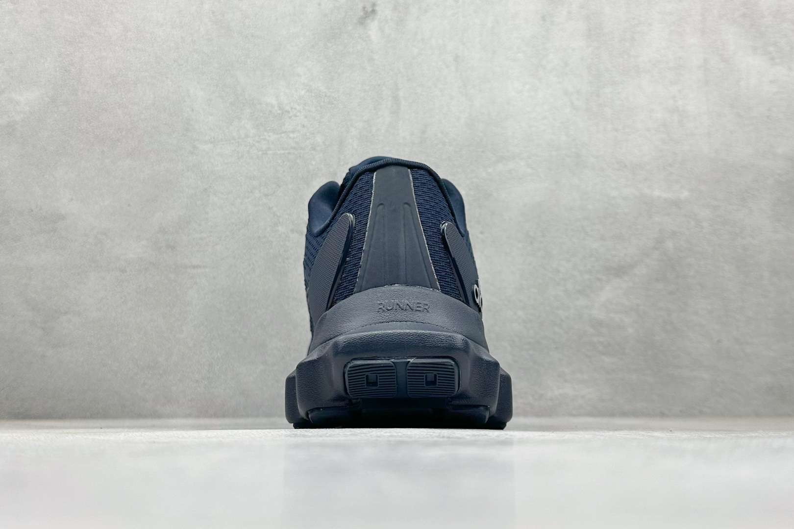 180 K版alo 25ss夏季新款 厚底 休闲 RUNNER 运动跑步鞋-Chinese UA Cheap High Quatity Brand Clothes Bags handbags Sneakers wholesale wholesaler seller from China Factory suppliers Fashion Clothing Shoes best Quality Beautiful Price 180 K版alo 25ss夏季新款 厚底 休闲 RUNNER 运动跑步鞋