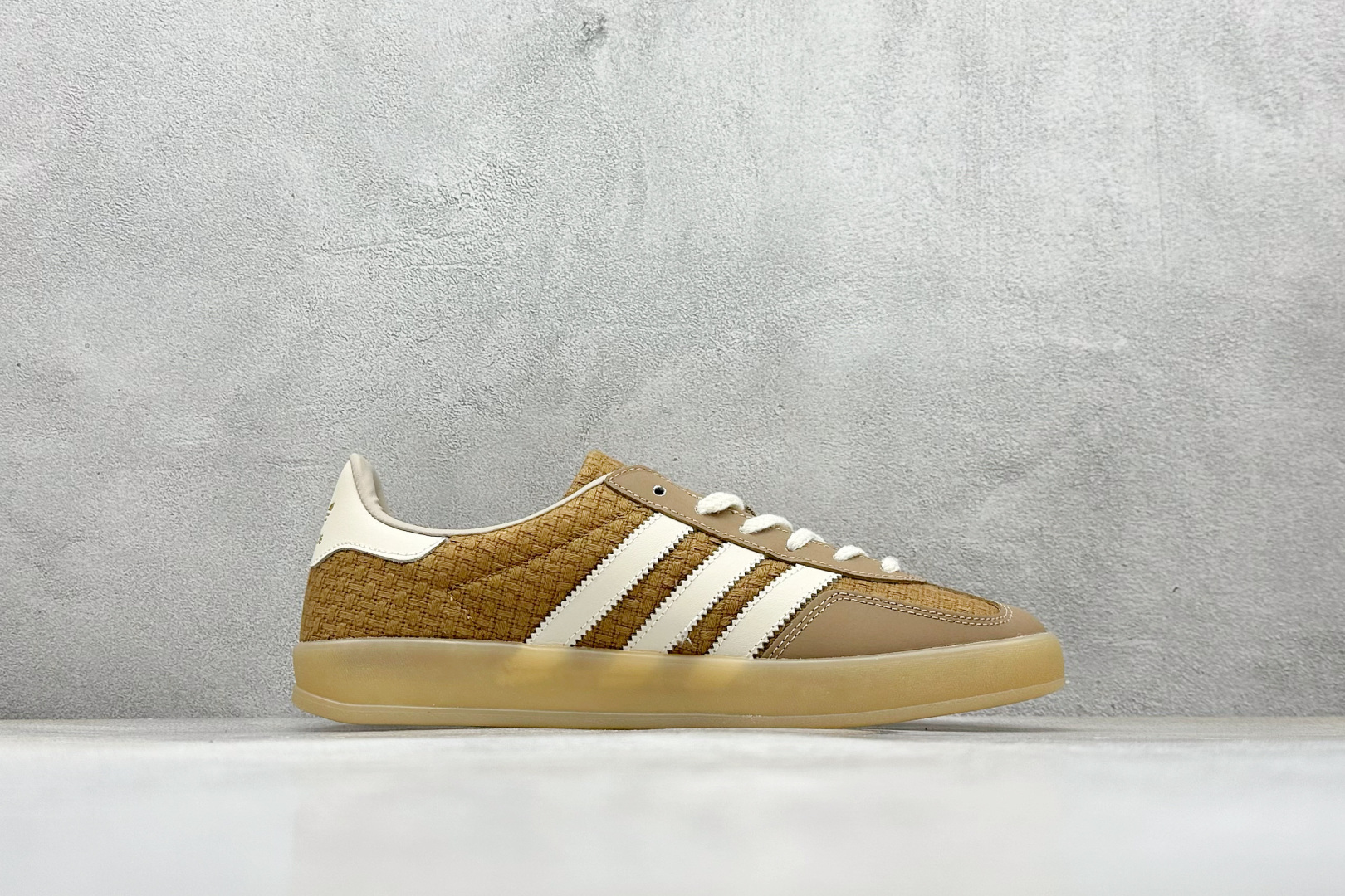 180 Adidas originals GAZELLE INDOOR 棕色 JR8851-Chinese UA Cheap High Quatity Brand Clothes Bags handbags Sneakers wholesale wholesaler seller from China Factory suppliers Fashion Clothing Shoes best Quality Beautiful Price 180 Adidas originals GAZELLE INDOOR 棕色 JR8851