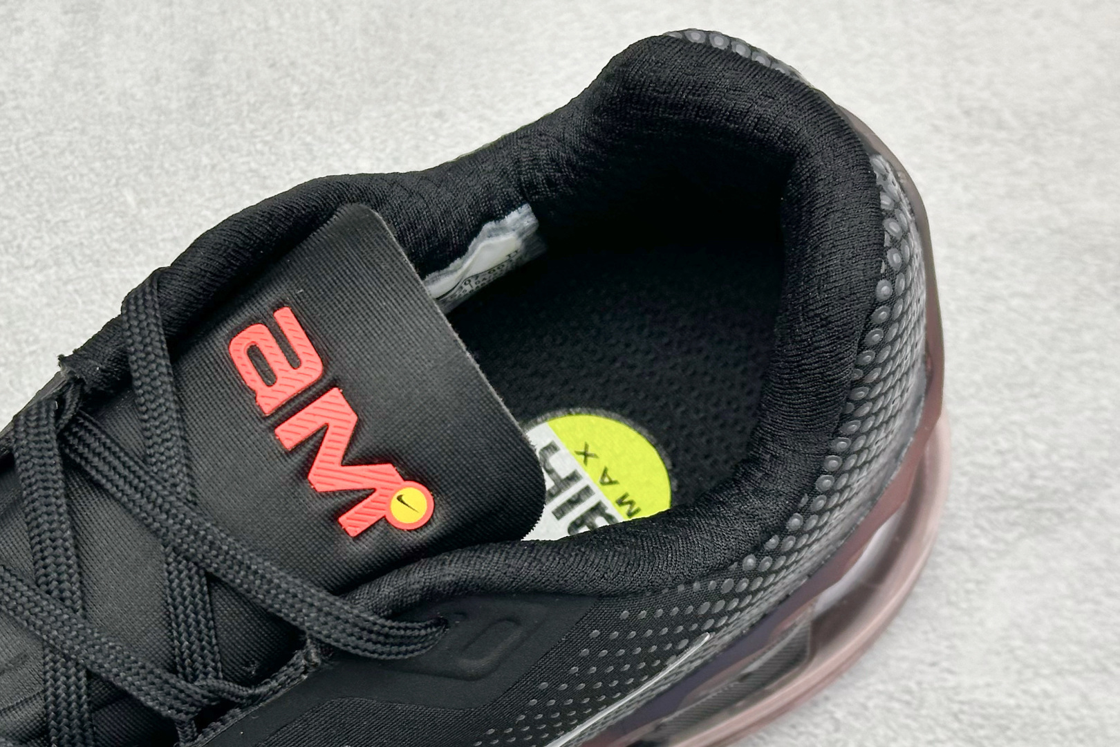 180 Nike Air Phoenix 复古子弹气垫运动跑步鞋 FZ5307-003