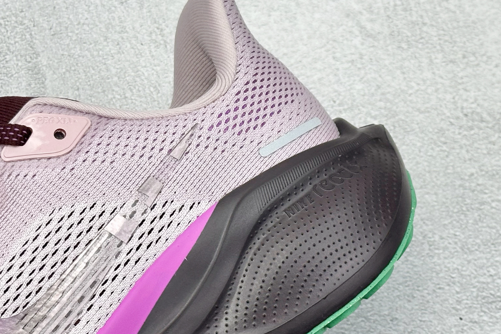 200 RS版Nike Air Zoom Pegasus 41 耐克网面透气轻便耐磨跑鞋 IB4199-500-Chinese UA Cheap High Quatity Brand Clothes Bags handbags Sneakers wholesale wholesaler seller from China Factory suppliers Fashion Clothing Shoes best Quality Beautiful Price 200 RS版Nike Air Zoom Pegasus 41 耐克网面透气轻便耐磨跑鞋 IB4199-500