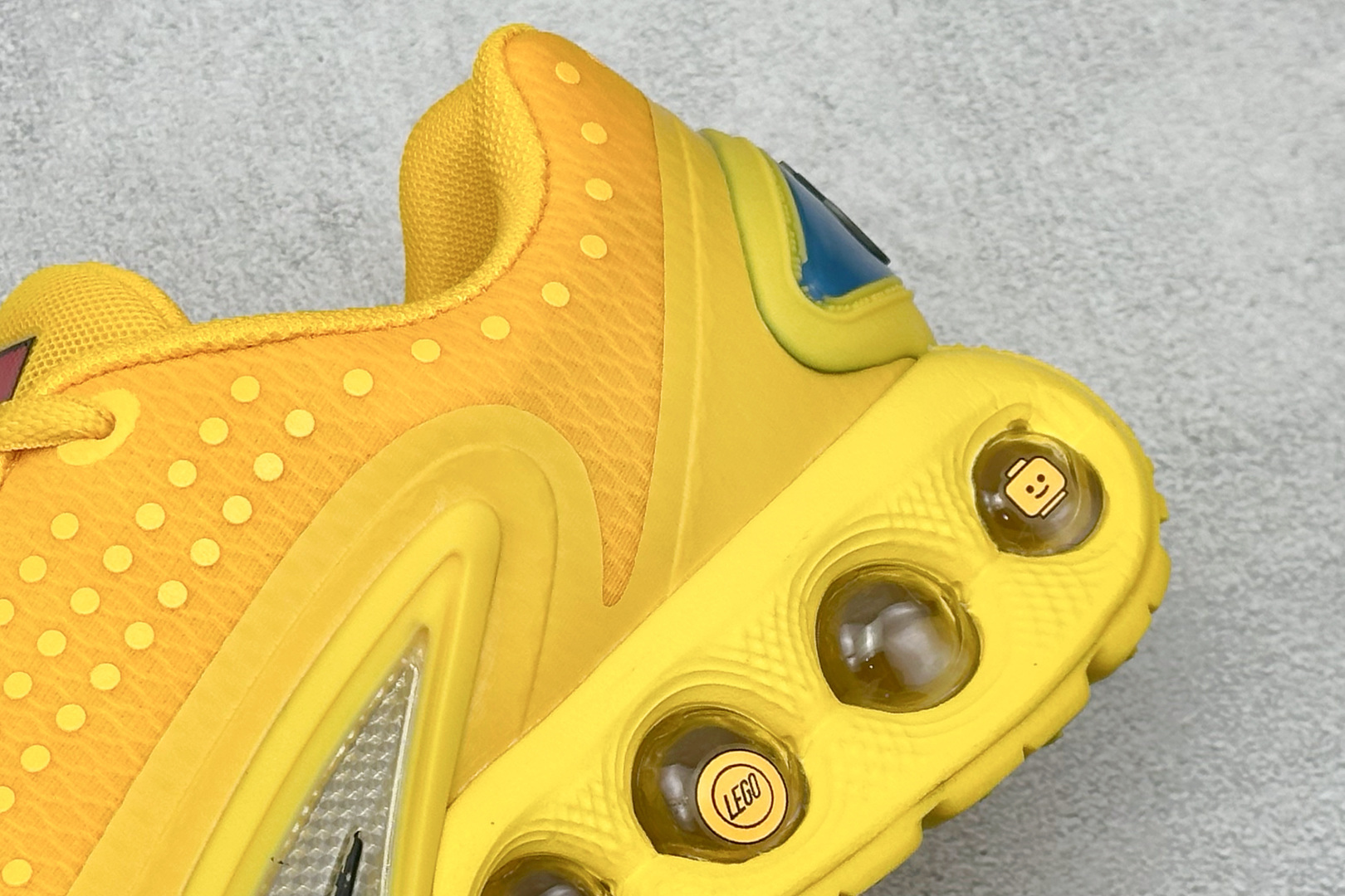 220 YH版 Nike Air Dn 网布 舒适时尚 减震耐磨 低帮 生活休闲鞋 IH7671-700-Chinese UA Cheap High Quatity Brand Clothes Bags handbags Sneakers wholesale wholesaler seller from China Factory suppliers Fashion Clothing Shoes best Quality Beautiful Price 220 YH版 Nike Air Dn 网布 舒适时尚 减震耐磨 低帮 生活休闲鞋 IH7671-700