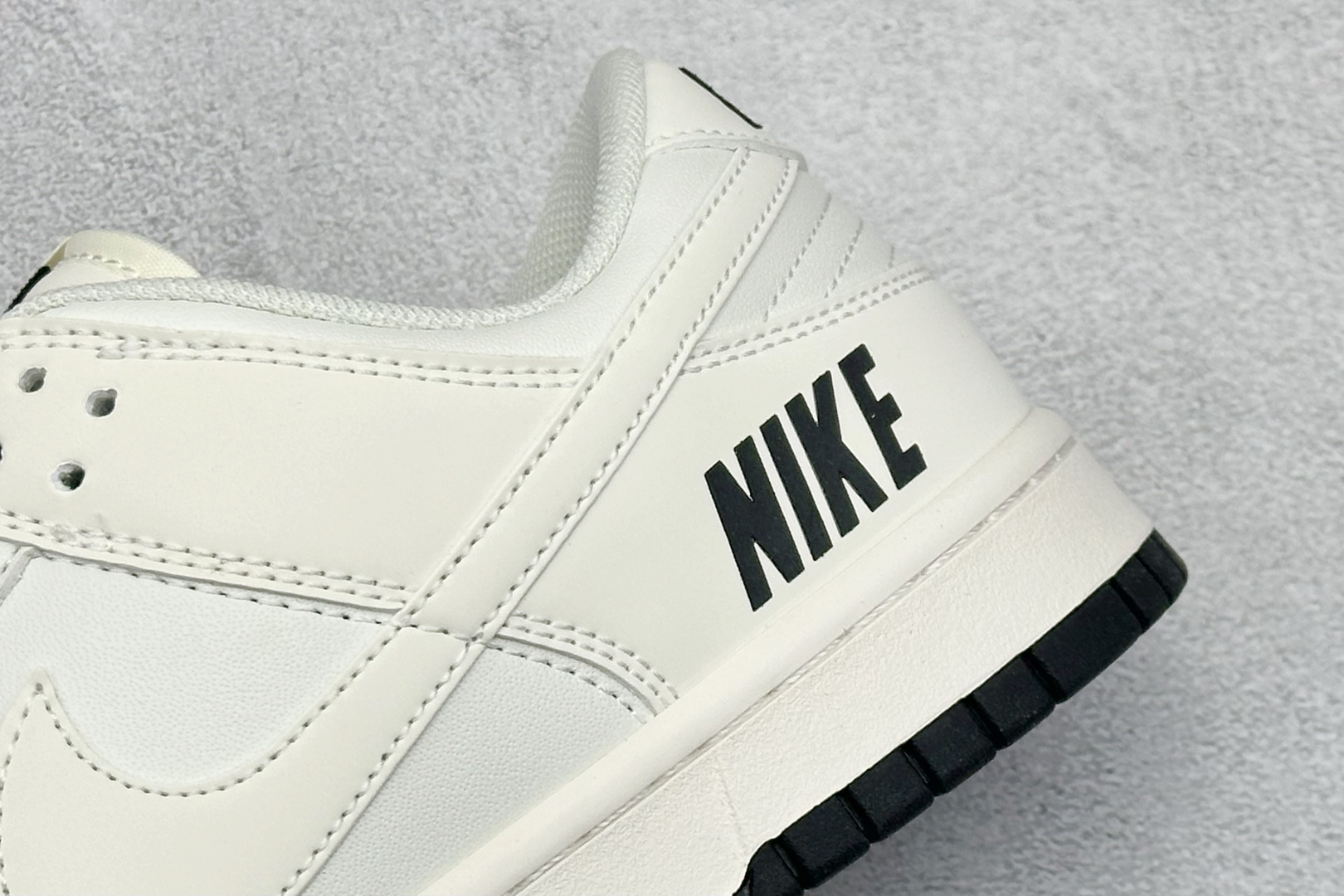 280 XC版Nike SB Dunk Low x NIKE 白黑小勾 CS1688-118-Chinese UA Cheap High Quatity Brand Clothes Bags handbags Sneakers wholesale wholesaler seller from China Factory suppliers Fashion Clothing Shoes best Quality Beautiful Price 280 XC版Nike SB Dunk Low x NIKE 白黑小勾 CS1688-118