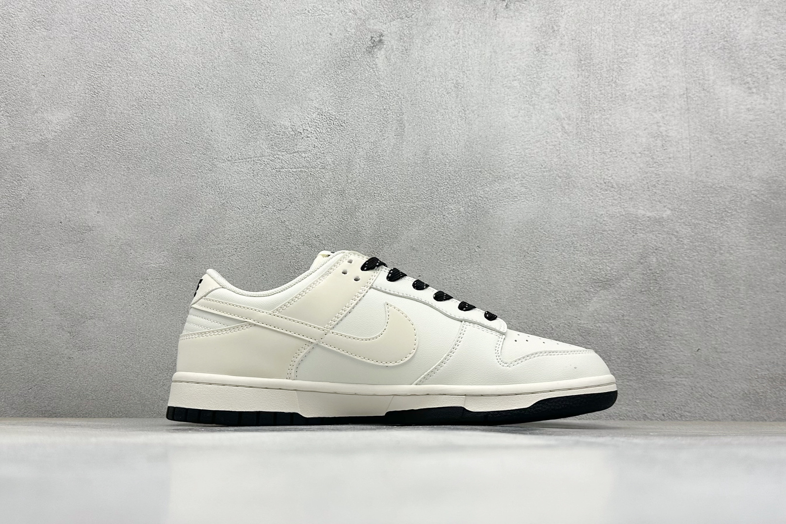 280 XC版Nike SB Dunk Low x NIKE 白黑小勾 CS1688-118-Chinese UA Cheap High Quatity Brand Clothes Bags handbags Sneakers wholesale wholesaler seller from China Factory suppliers Fashion Clothing Shoes best Quality Beautiful Price 280 XC版Nike SB Dunk Low x NIKE 白黑小勾 CS1688-118