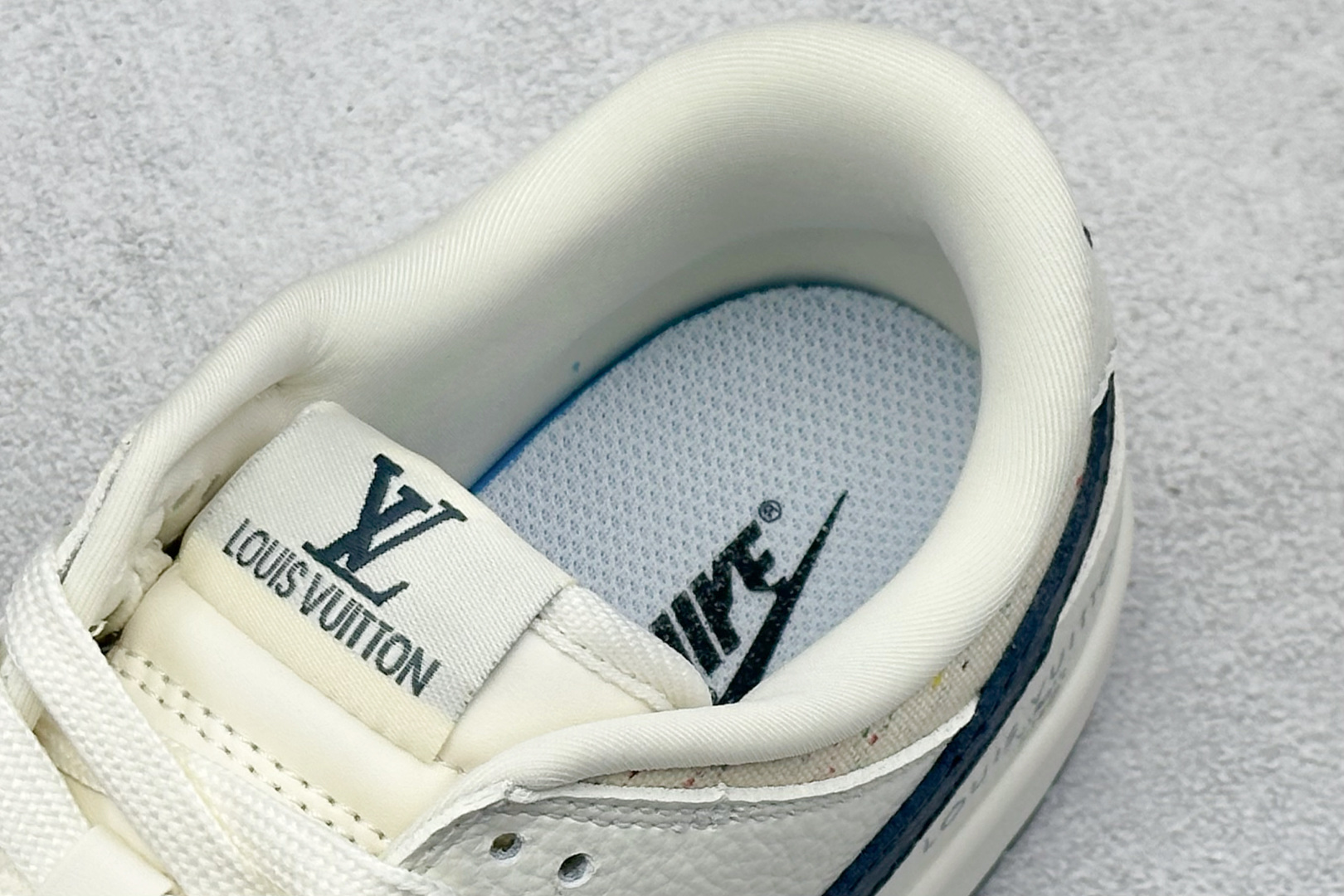 280 SC版Nike SB Dunk Low LV联名 米白藏蓝织布 高端定制 低帮休闲板鞋 SC0601-478