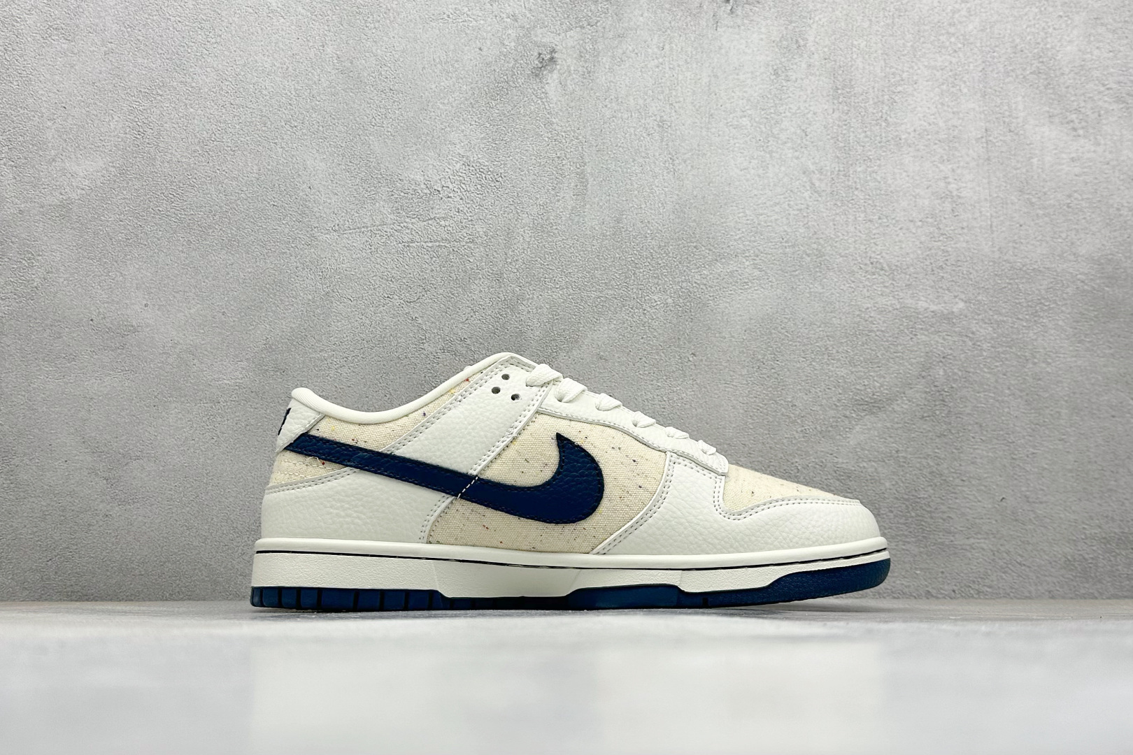 280 SC版Nike SB Dunk Low LV联名 米白藏蓝织布 高端定制 低帮休闲板鞋 SC0601-478