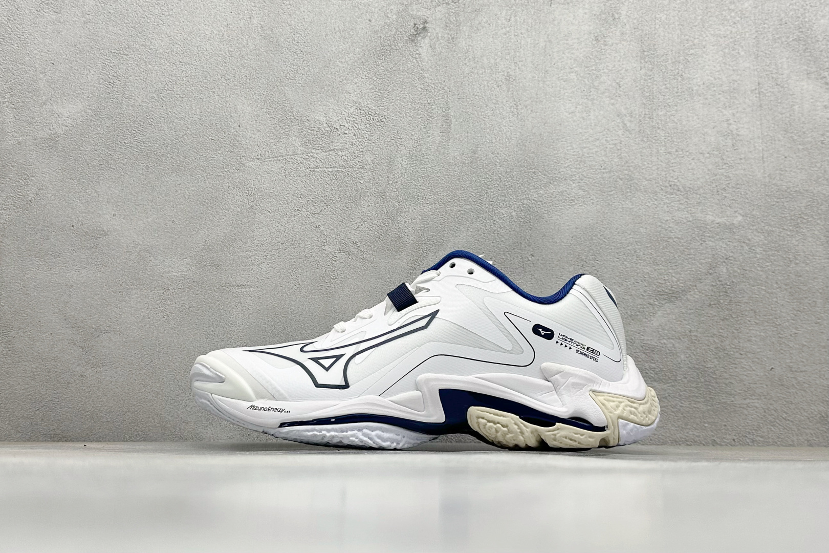 220 Mizuno 美津浓 3 Wave Rider Beta 复古时尚休闲舒适减震运动跑步鞋