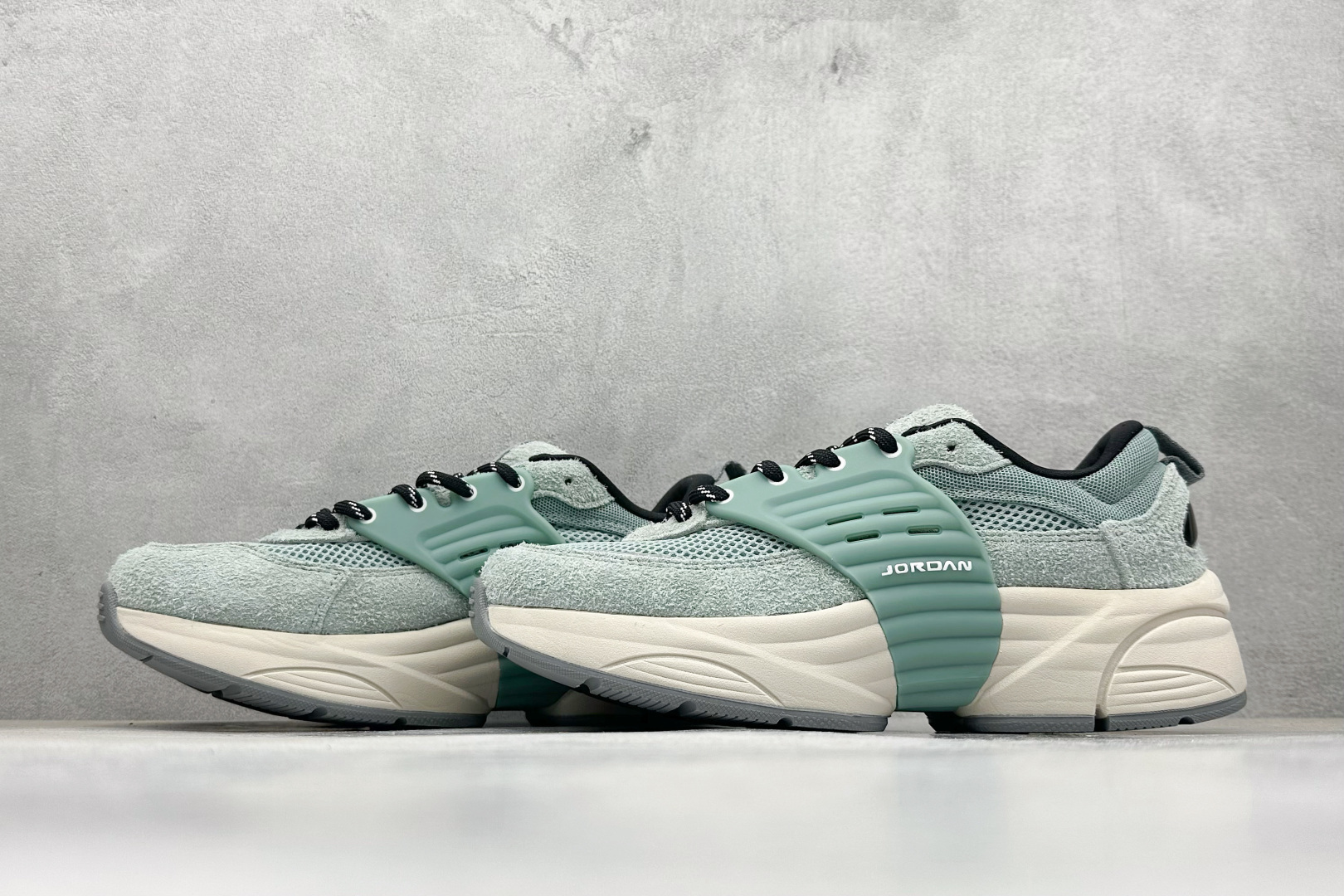 210 Jordan Trunner O/S 经典百搭 透气支撑 生活休闲鞋 IB3722-301-Chinese UA Cheap High Quatity Brand Clothes Bags handbags Sneakers wholesale wholesaler seller from China Factory suppliers Fashion Clothing Shoes best Quality Beautiful Price 210 Jordan Trunner O/S 经典百搭 透气支撑 生活休闲鞋 IB3722-301