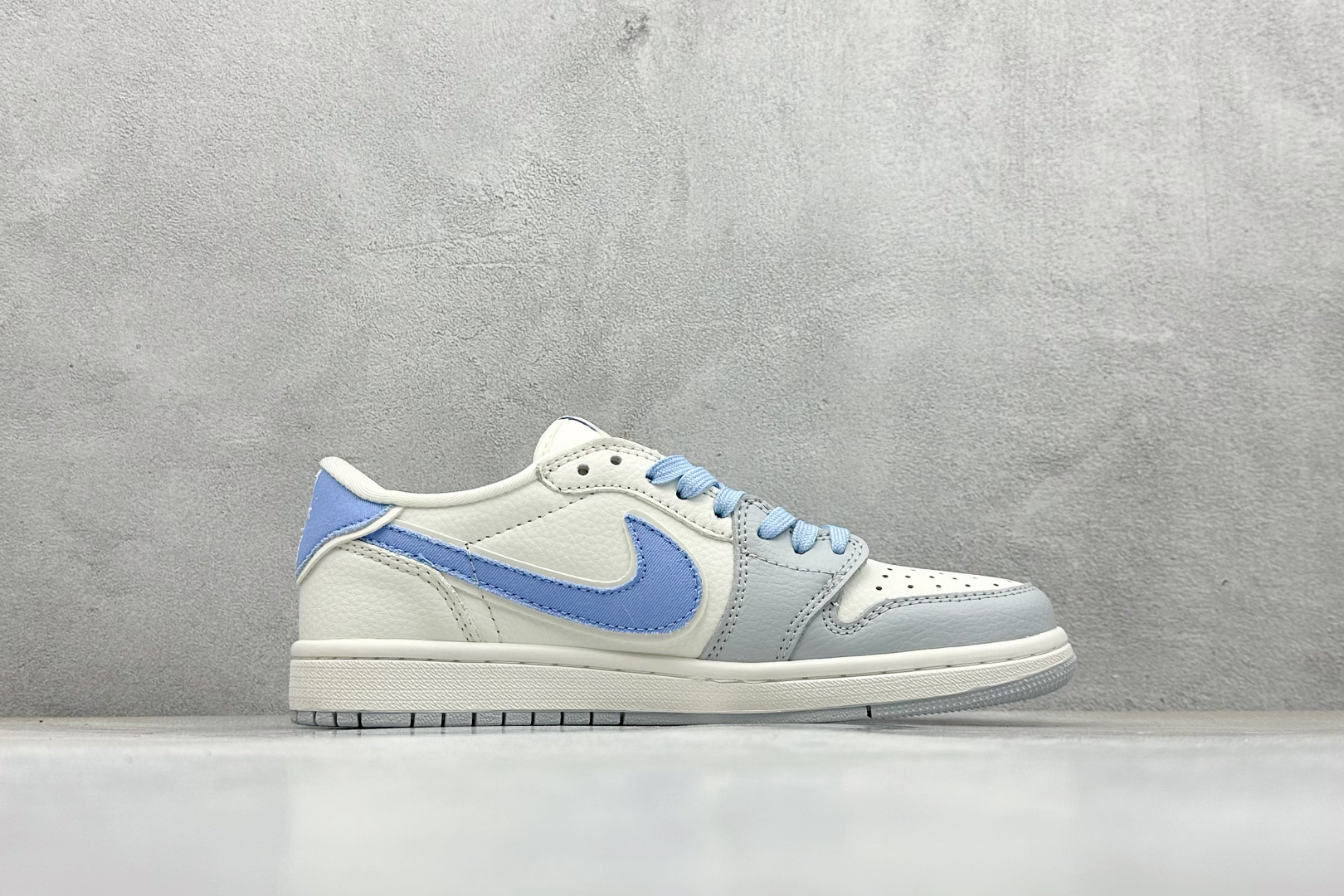280 Travis Scott x Fragment Design x Jordan Air Jordan 1 Low SP “LV联名-米灰蓝帆布拼接” JW1188-145