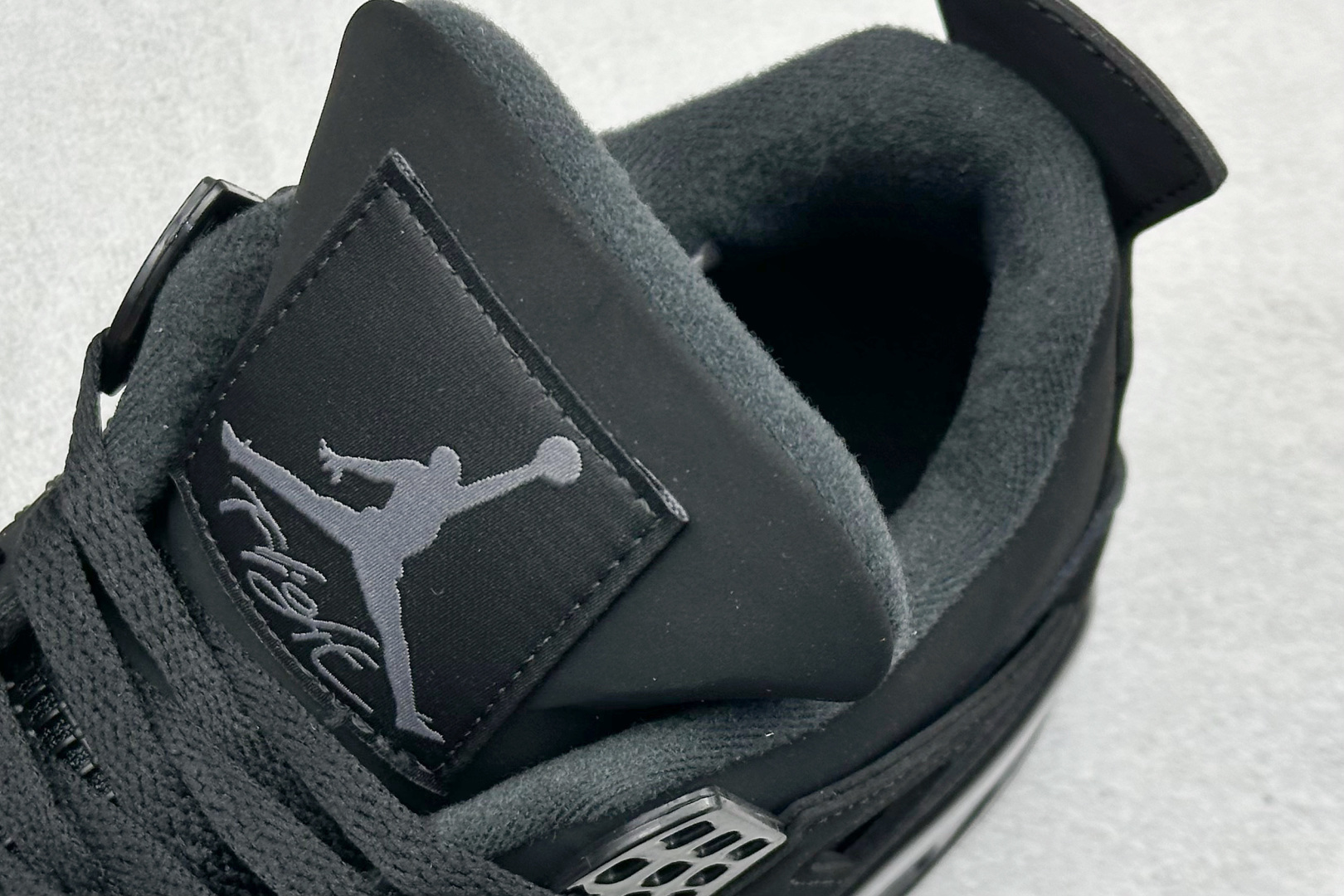 280 新F版Air Jordan AJ4 Retro 黑猫 中帮篮球鞋 CU1110-010