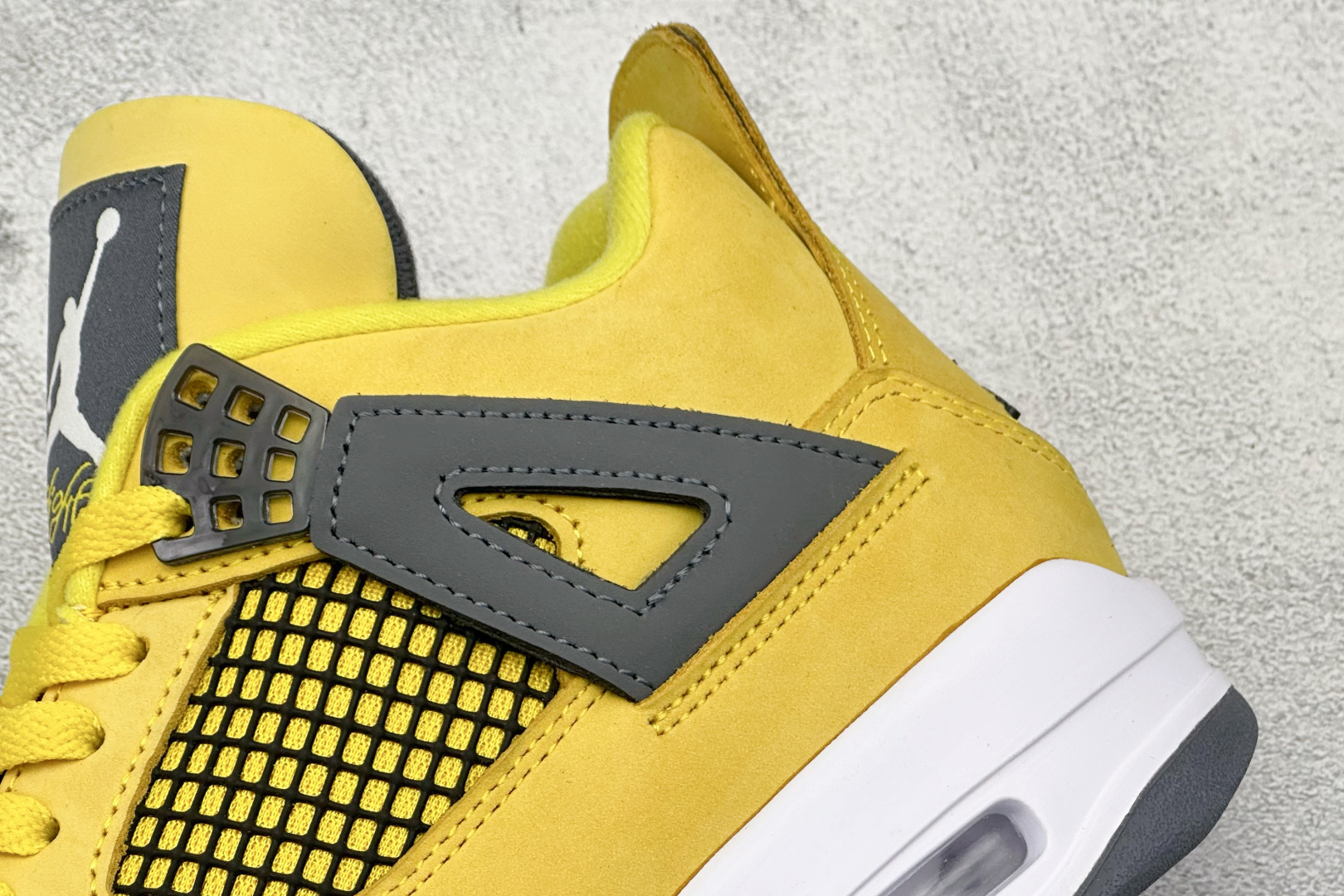 新F版Air Jordan AJ4 Retro 电母 中帮篮球鞋 CT8527-700