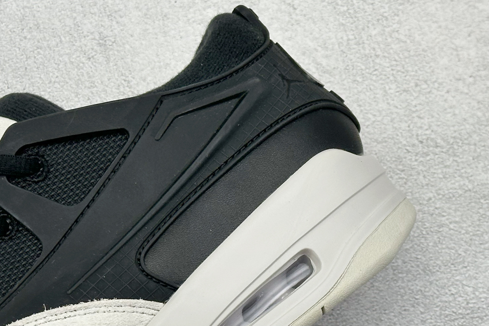 260 新F版Air Jordan AJ4 黑米 低帮复古篮球鞋 FQ7939-001