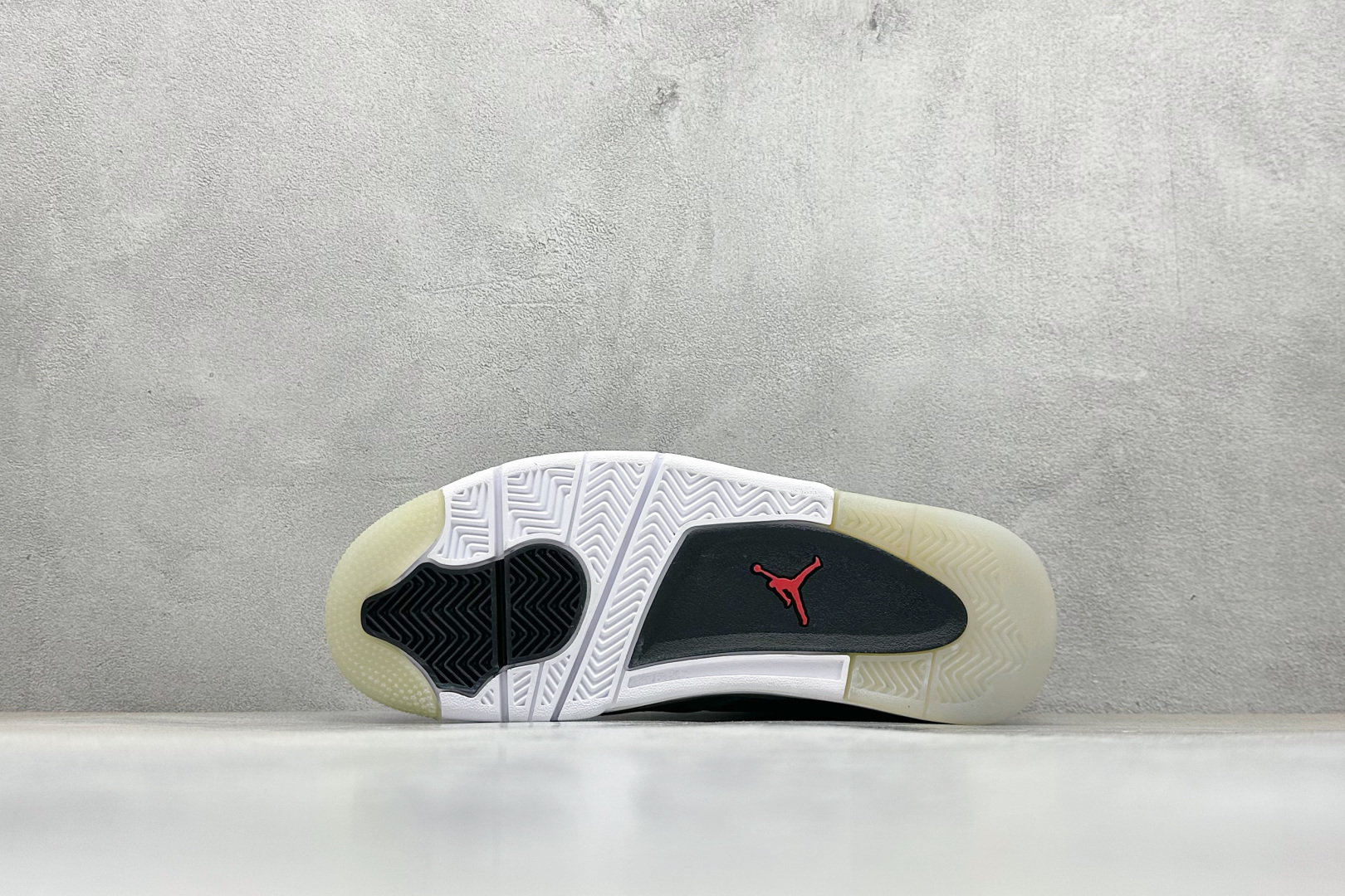 270 新F版Air Jordan AJ4 黑灰 低帮复古篮球鞋 HV5184-010