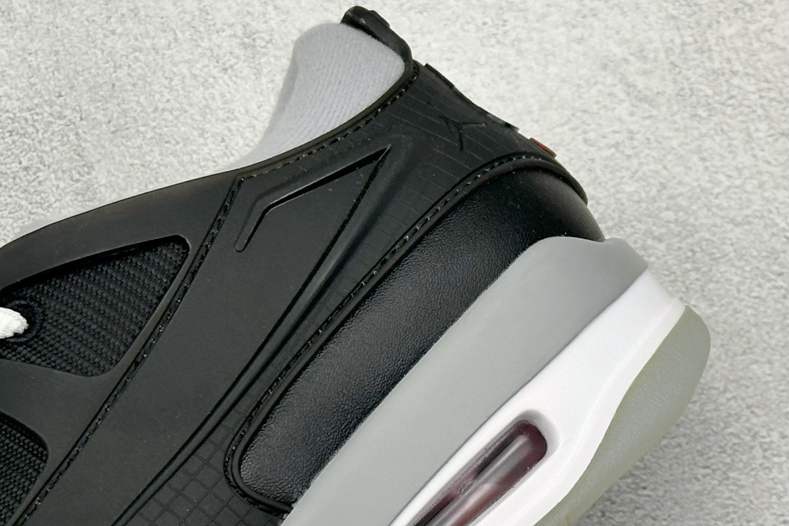 270 新F版Air Jordan AJ4 黑灰 低帮复古篮球鞋 HV5184-010