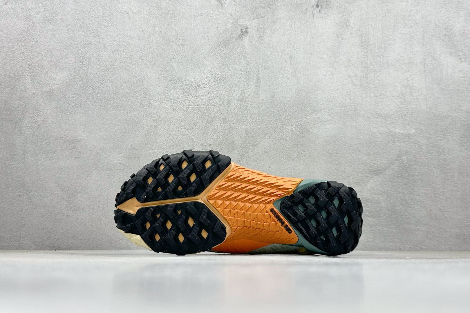 200 XC版New Balance NB MT10O 舒适时尚 减震耐磨 低帮 生活休闲鞋 WTM10CP1