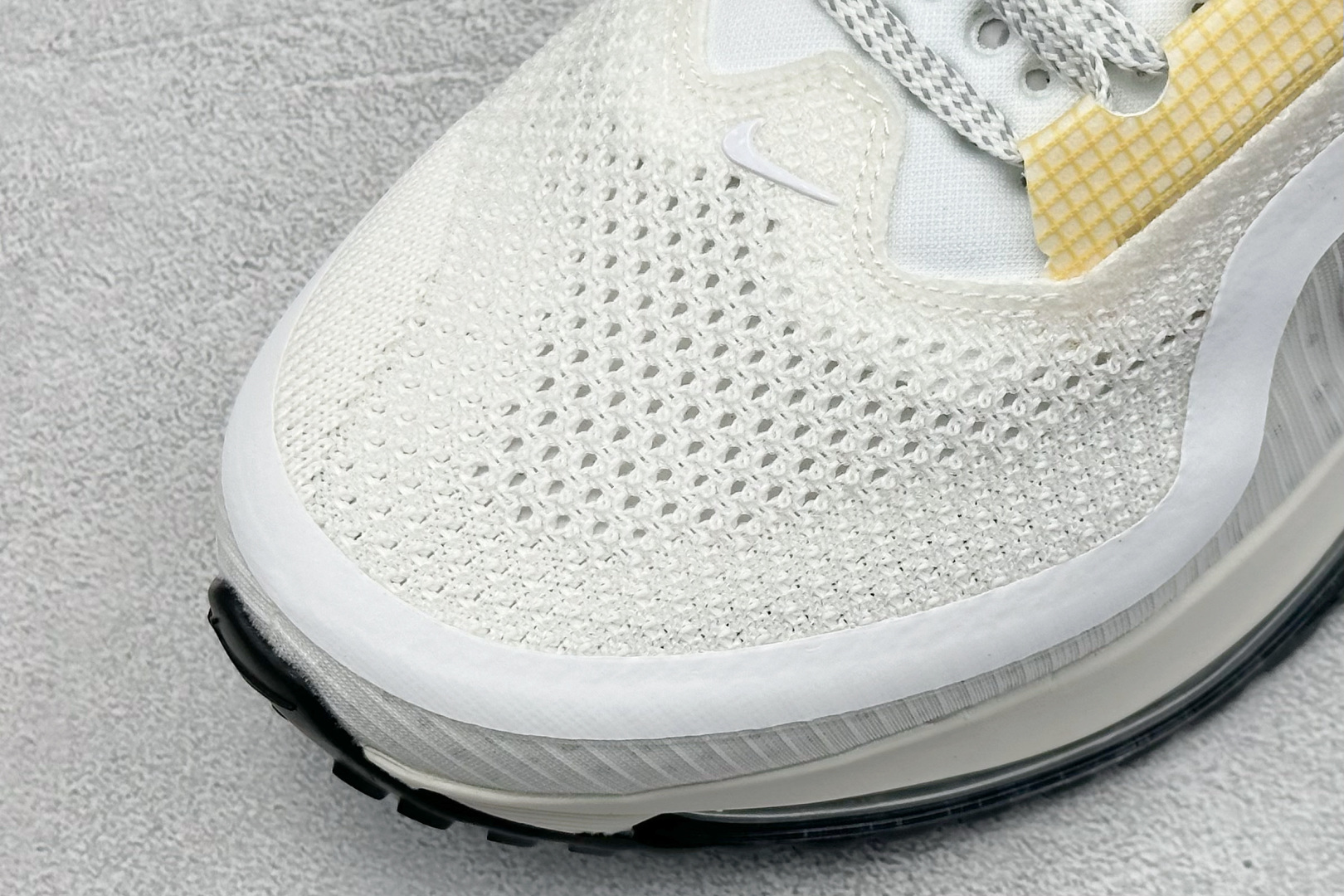 250 YH版Nike Air Zoom Pegasus Premium 耐克网面全掌气垫缓震跑鞋 HQ2593-104