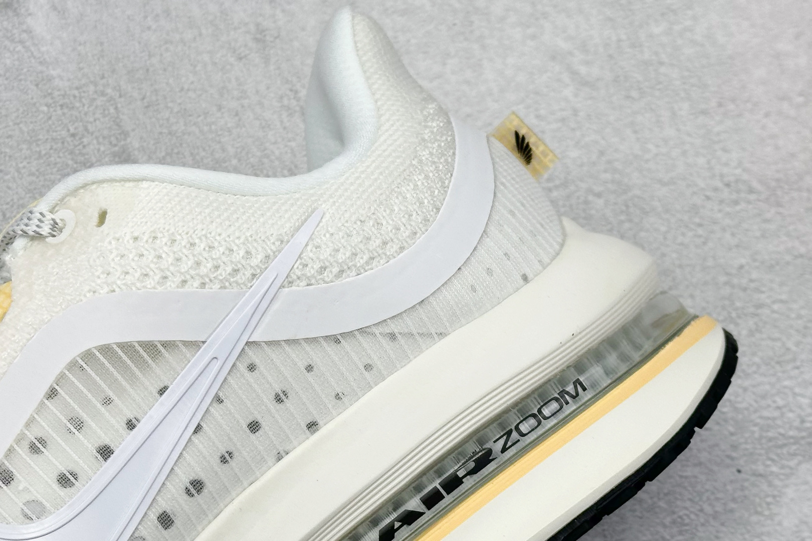 250 YH版Nike Air Zoom Pegasus Premium 耐克网面全掌气垫缓震跑鞋 HQ2593-104