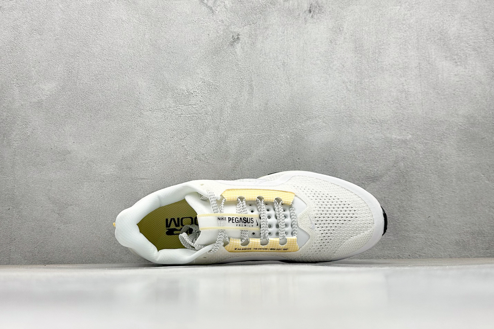 250 YH版Nike Air Zoom Pegasus Premium 耐克网面全掌气垫缓震跑鞋 HQ2593-104