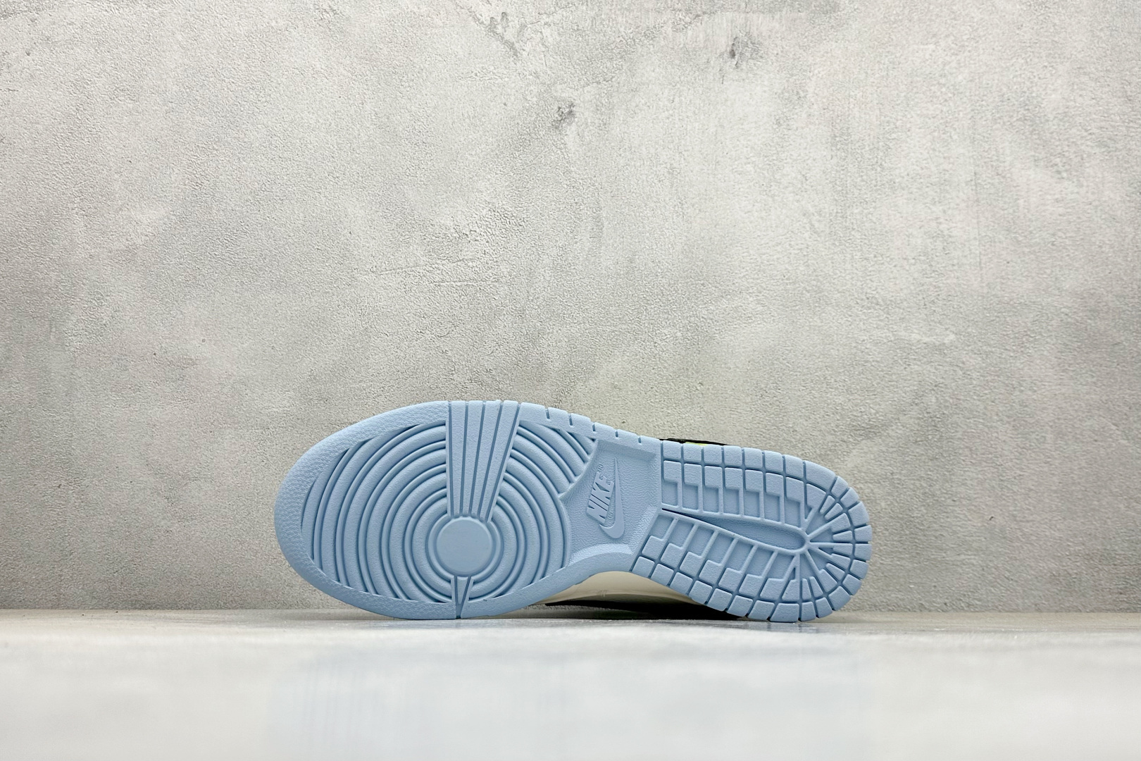 280 XC版Nike SB Dunk Low x Balenciaga 绿白小勾 ZH2598-274