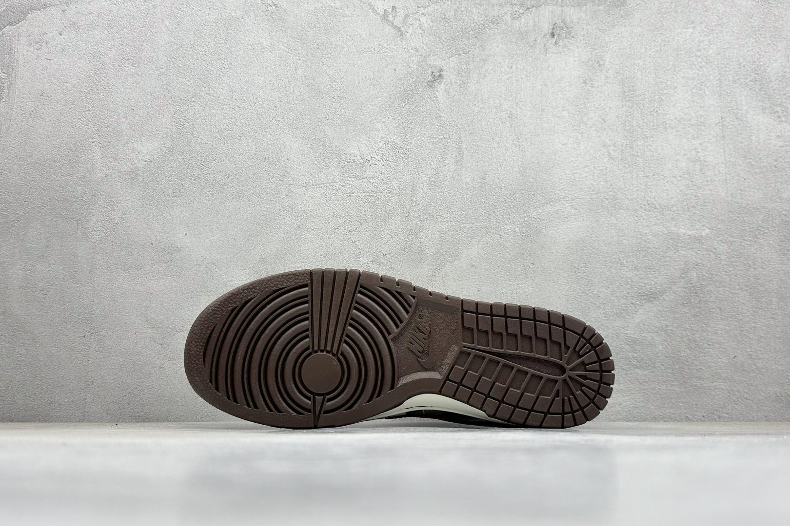 280 SC版Nike SB Dunk Low LV联名 白棕网格 高端定制 低帮休闲板鞋 SC0601-461