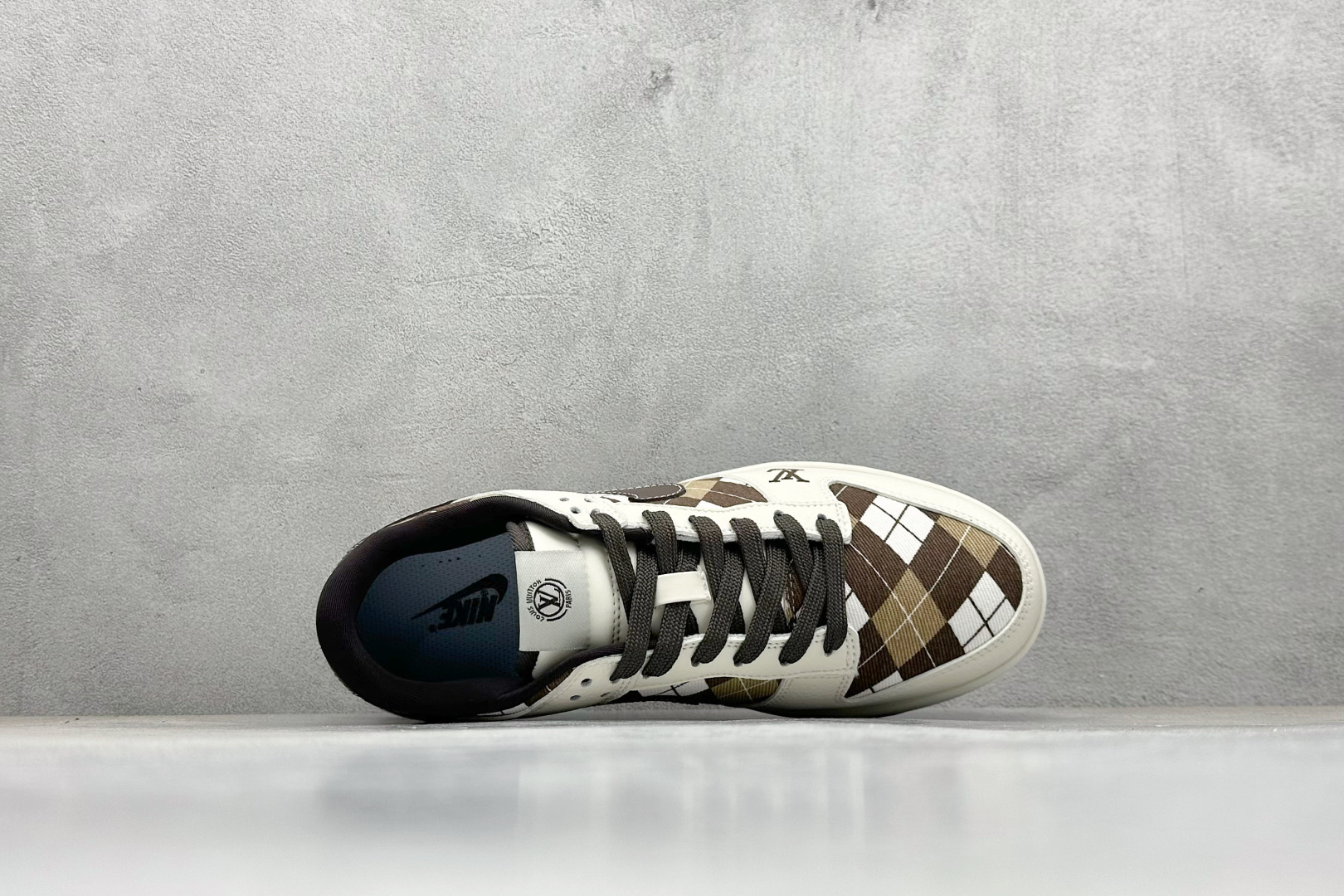 280 SC版Nike SB Dunk Low LV联名 白棕网格 高端定制 低帮休闲板鞋 SC0601-461