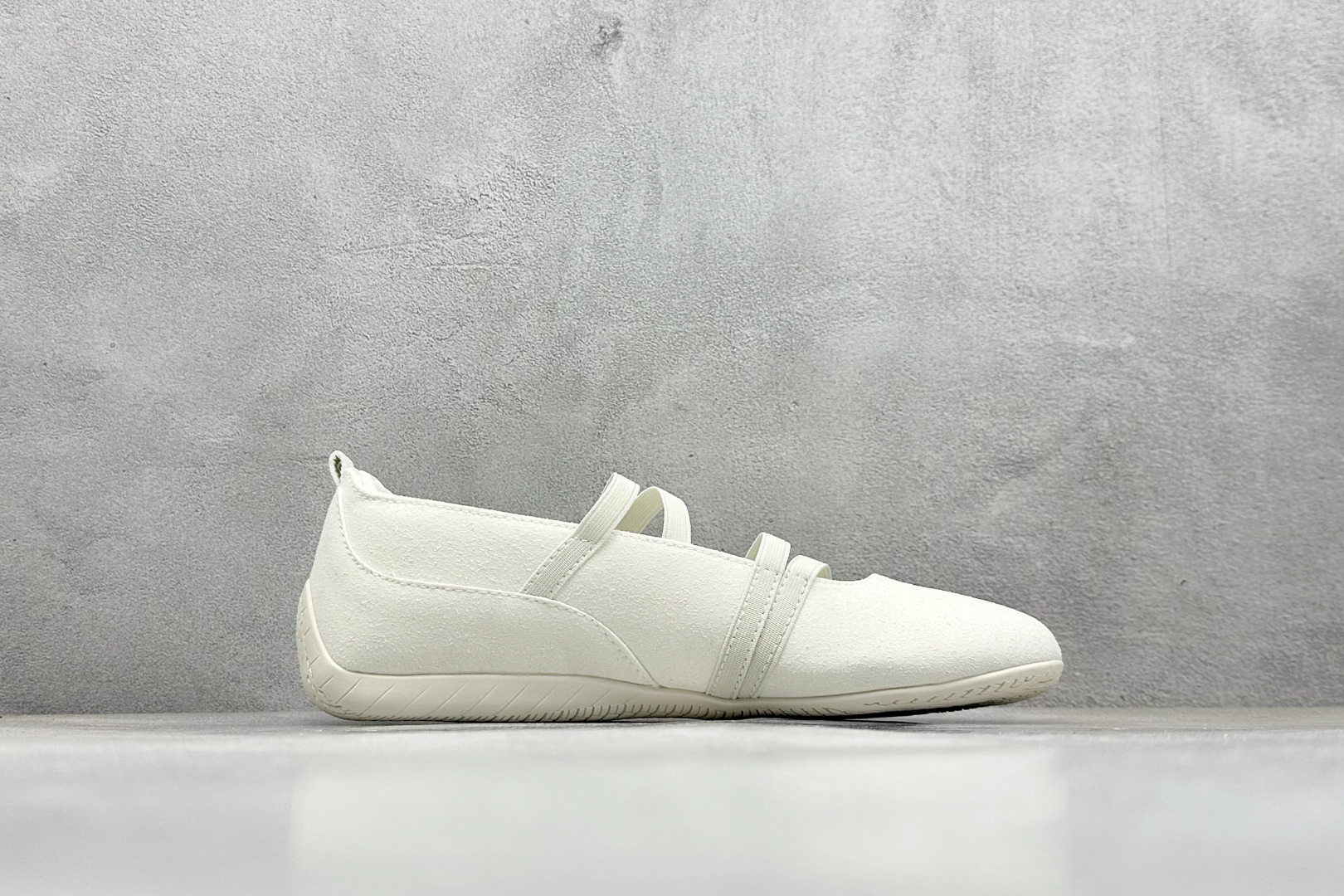 150 XS版 PuMa Speedcat 舒适百搭低帮 玛丽珍芭蕾鞋 404395-01-Chinese UA Cheap High Quatity Brand Clothes Bags handbags Sneakers wholesale wholesaler seller from China Factory suppliers Fashion Clothing Shoes best Quality Beautiful Price 150 XS版 PuMa Speedcat 舒适百搭低帮 玛丽珍芭蕾鞋 404395-01