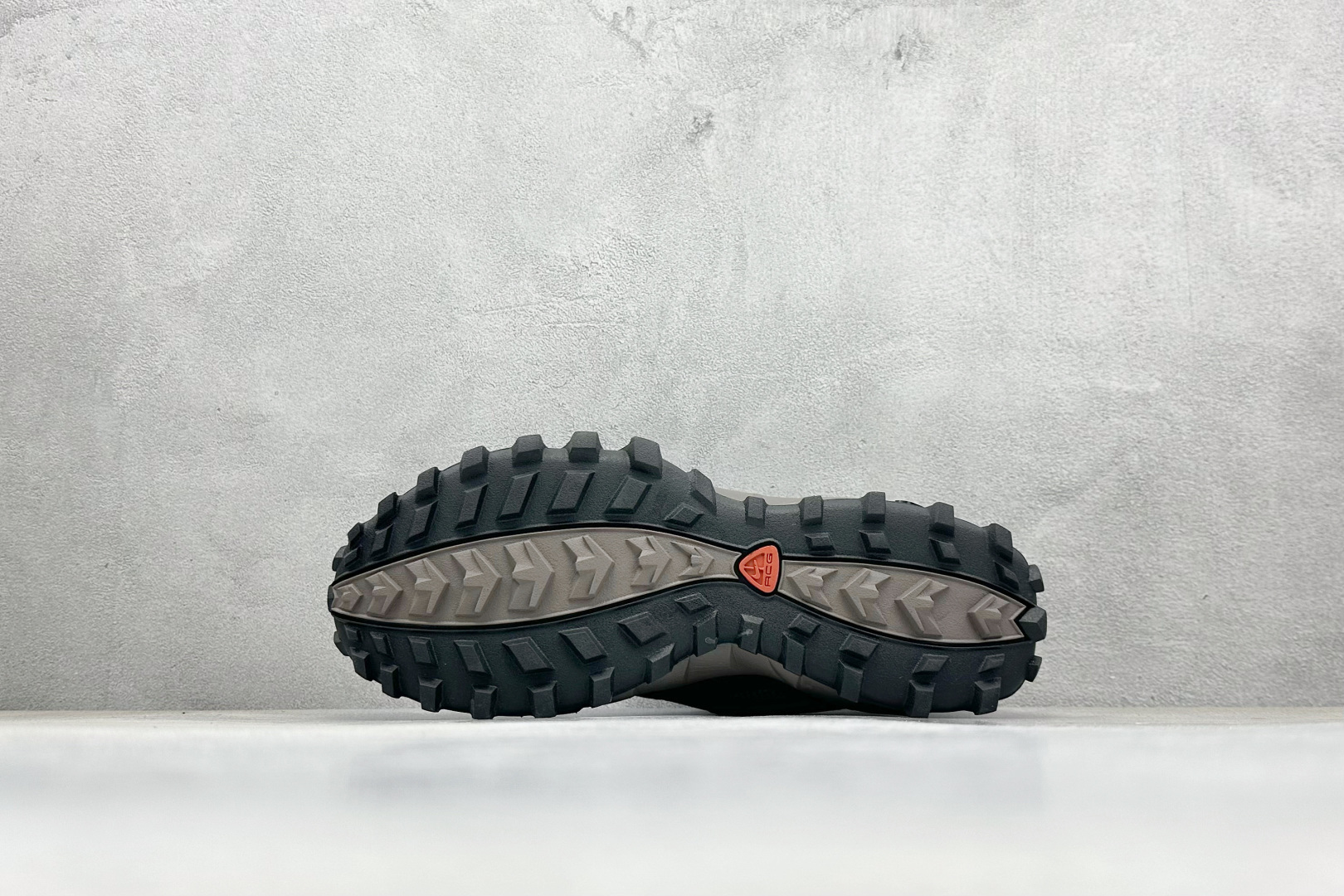 180 GS版Nike ACG Phassad 耐克时尚舒适 抓地登山徒步鞋 HM7133-200-Chinese UA Cheap High Quatity Brand Clothes Bags handbags Sneakers wholesale wholesaler seller from China Factory suppliers Fashion Clothing Shoes best Quality Beautiful Price 180 GS版Nike ACG Phassad 耐克时尚舒适 抓地登山徒步鞋 HM7133-200