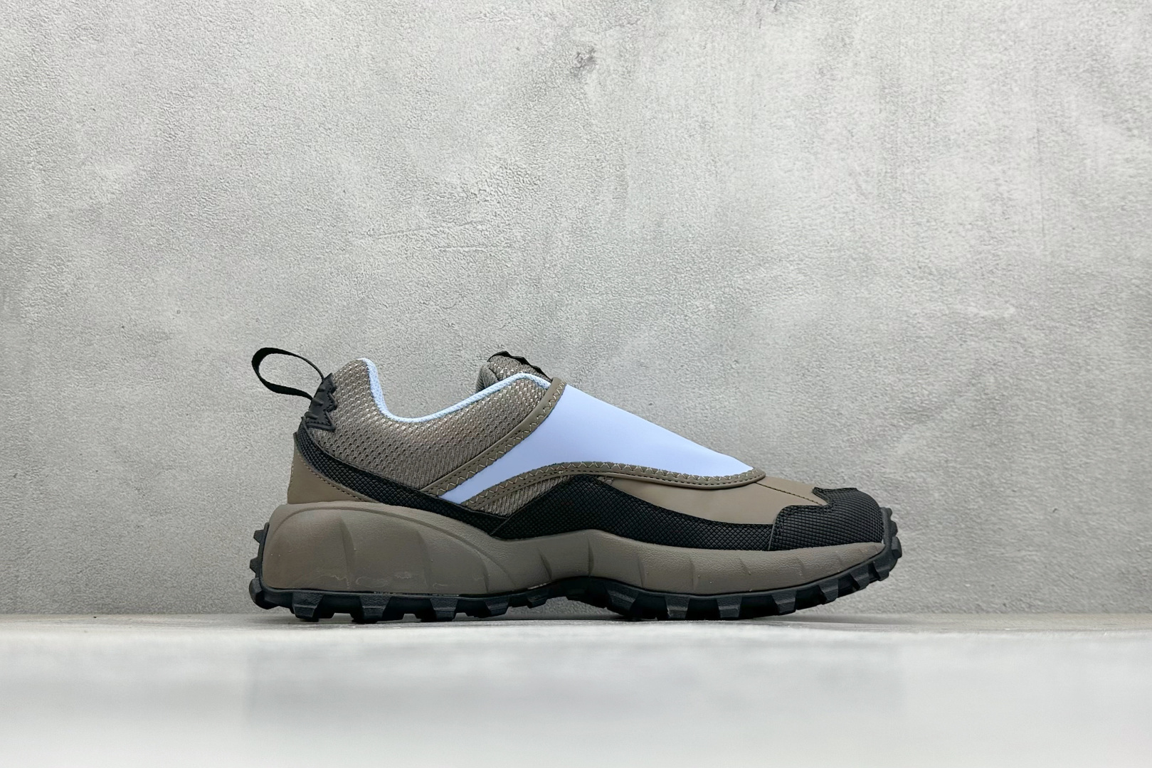 180 GS版Nike ACG Phassad 耐克时尚舒适 抓地登山徒步鞋 HM7133-200-Chinese UA Cheap High Quatity Brand Clothes Bags handbags Sneakers wholesale wholesaler seller from China Factory suppliers Fashion Clothing Shoes best Quality Beautiful Price 180 GS版Nike ACG Phassad 耐克时尚舒适 抓地登山徒步鞋 HM7133-200