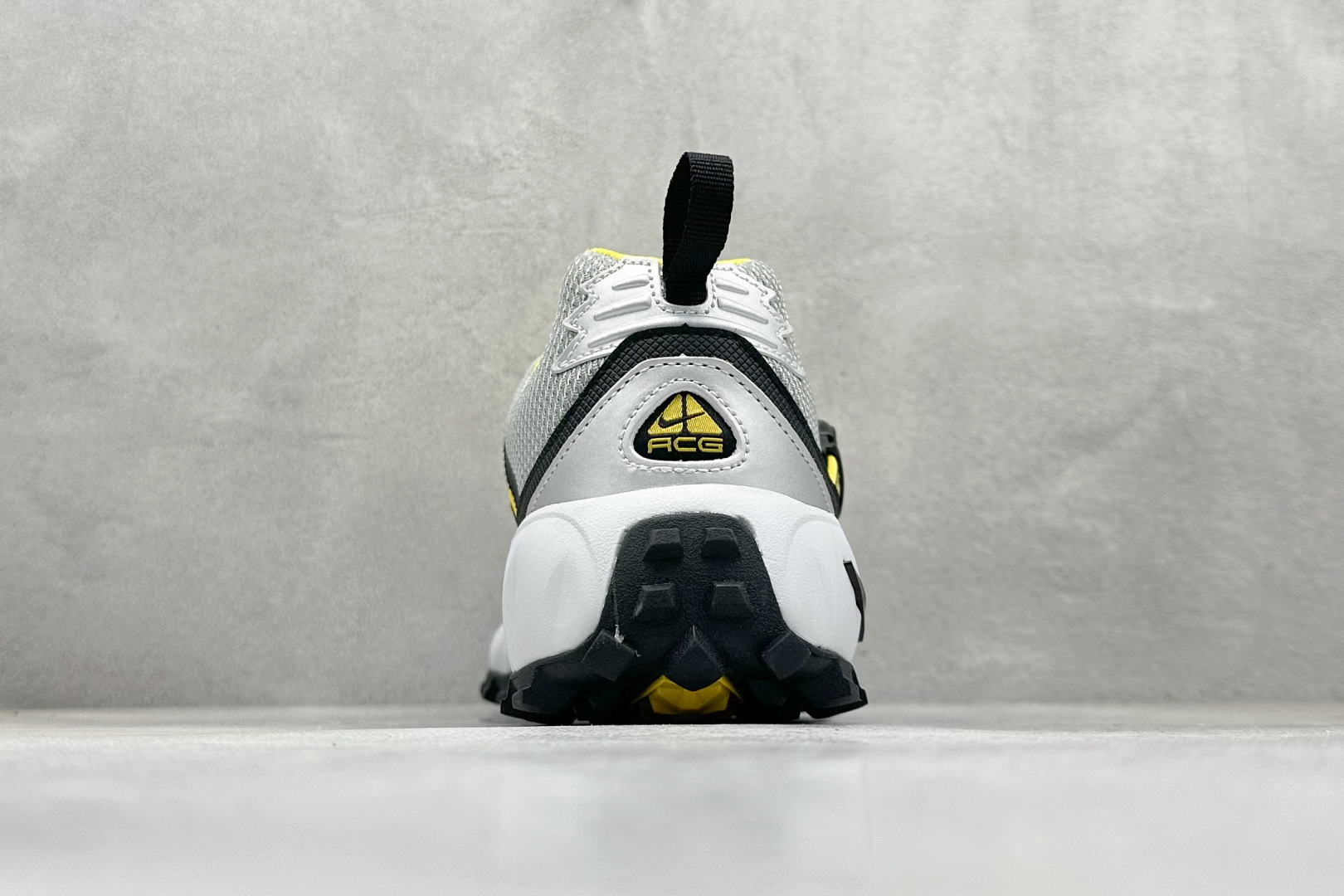 180 GS版Nike ACG Phassad 耐克时尚舒适 抓地登山徒步鞋 HM7133-001