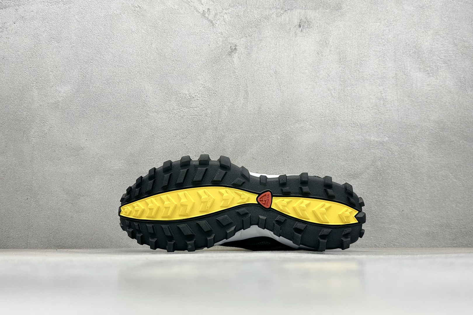 180 GS版Nike ACG Phassad 耐克时尚舒适 抓地登山徒步鞋 HM7133-001