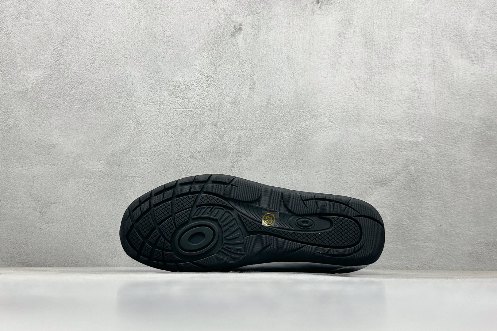 230 Old Order 舒适百搭生活休闲鞋 银黑